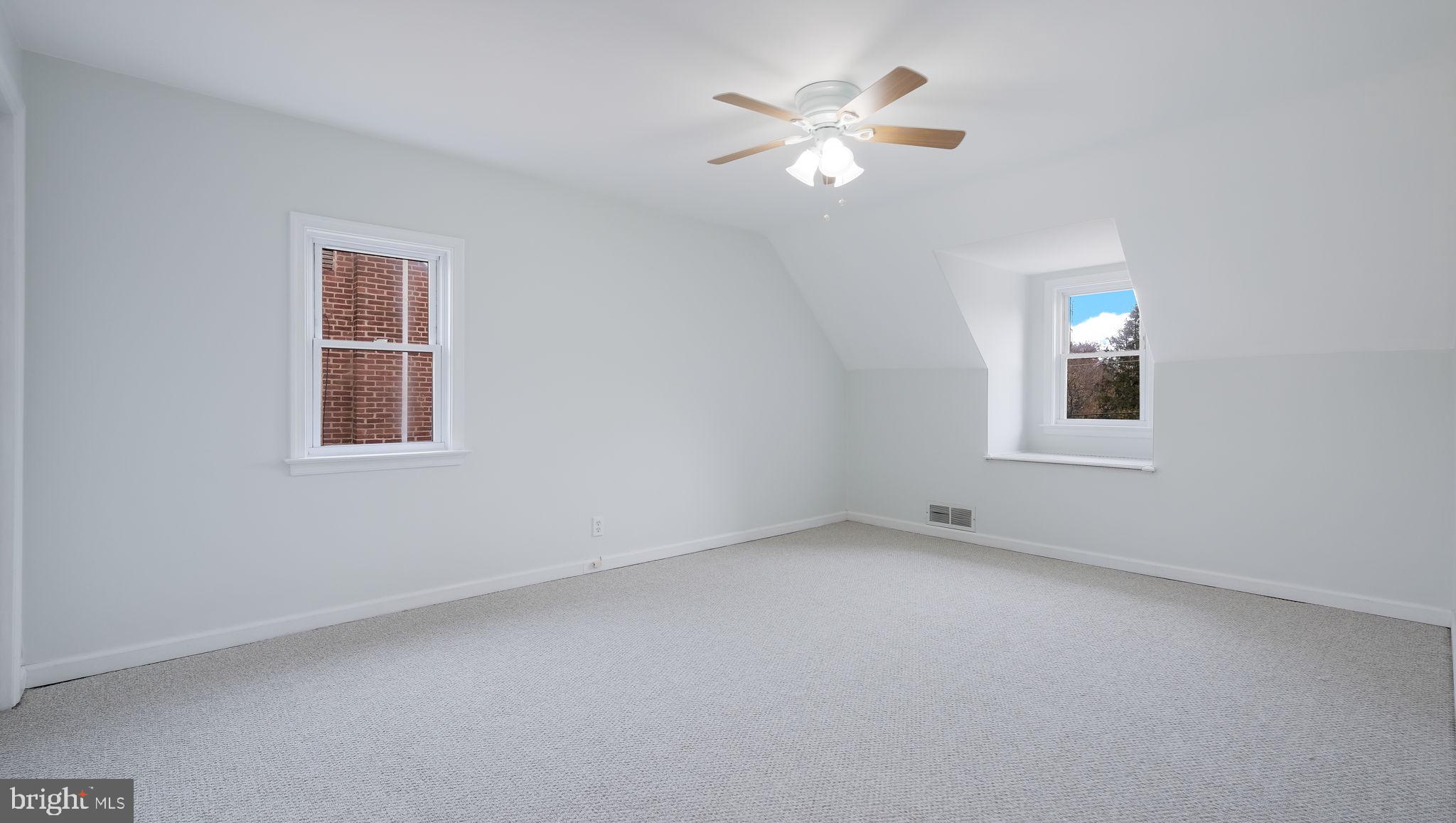 MILMONT PARK - Residential