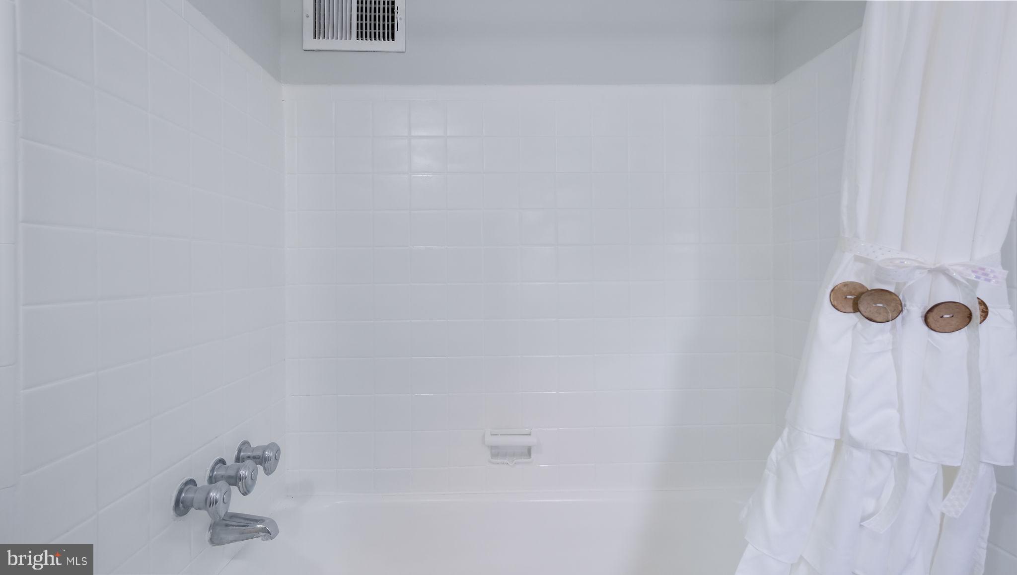 MILMONT PARK - Residential