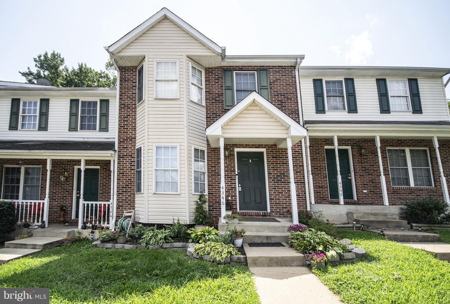 Plenty of room to roam in this 3 level townhome offering 3 bedrooms, 2.5 baths, living room, kitchen w/ appliance package, with views of the woods from rear of home.  Private deck and courtyard in fenced in yard for outdoor entertaining.  All this conviently located minutes from the VRE, downtown Fredericksburg, I-95, dining and shopping.