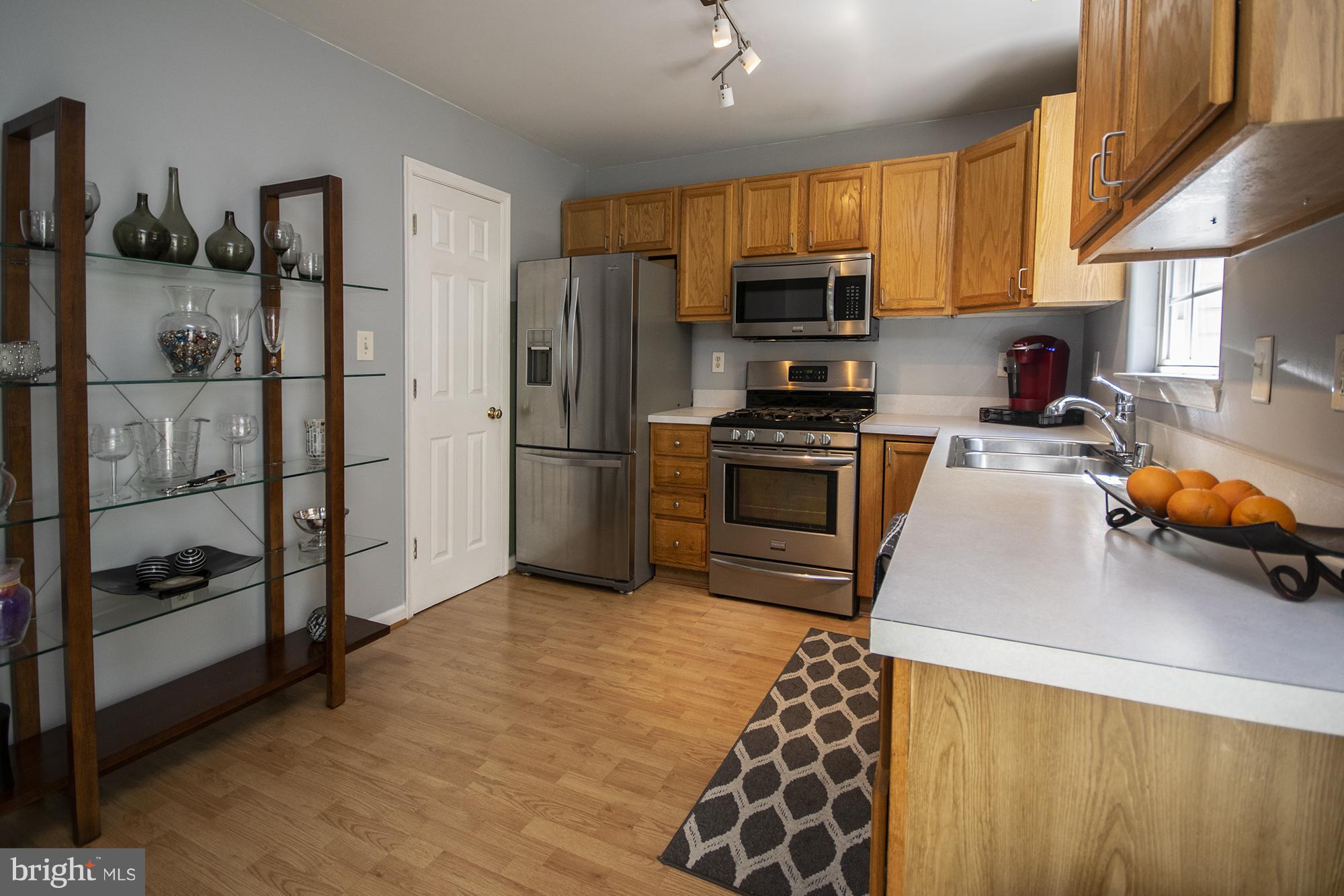 LAFAYETTE VILLAGE - Residential