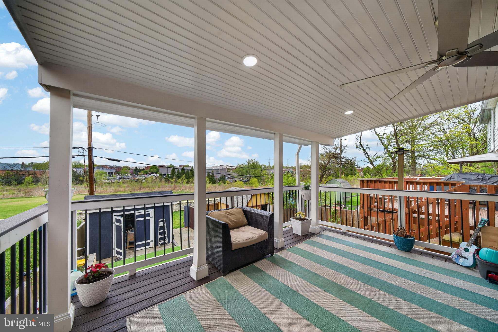 VIRGINIA KNOLLS - Residential