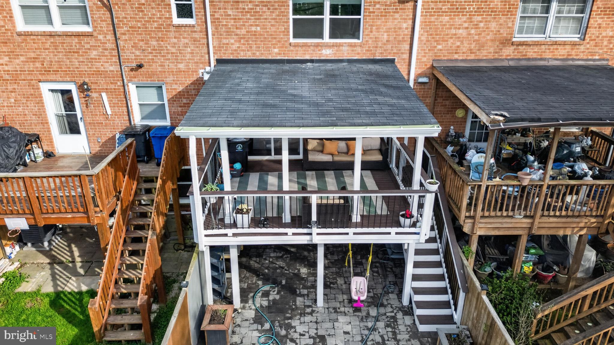 VIRGINIA KNOLLS - Residential