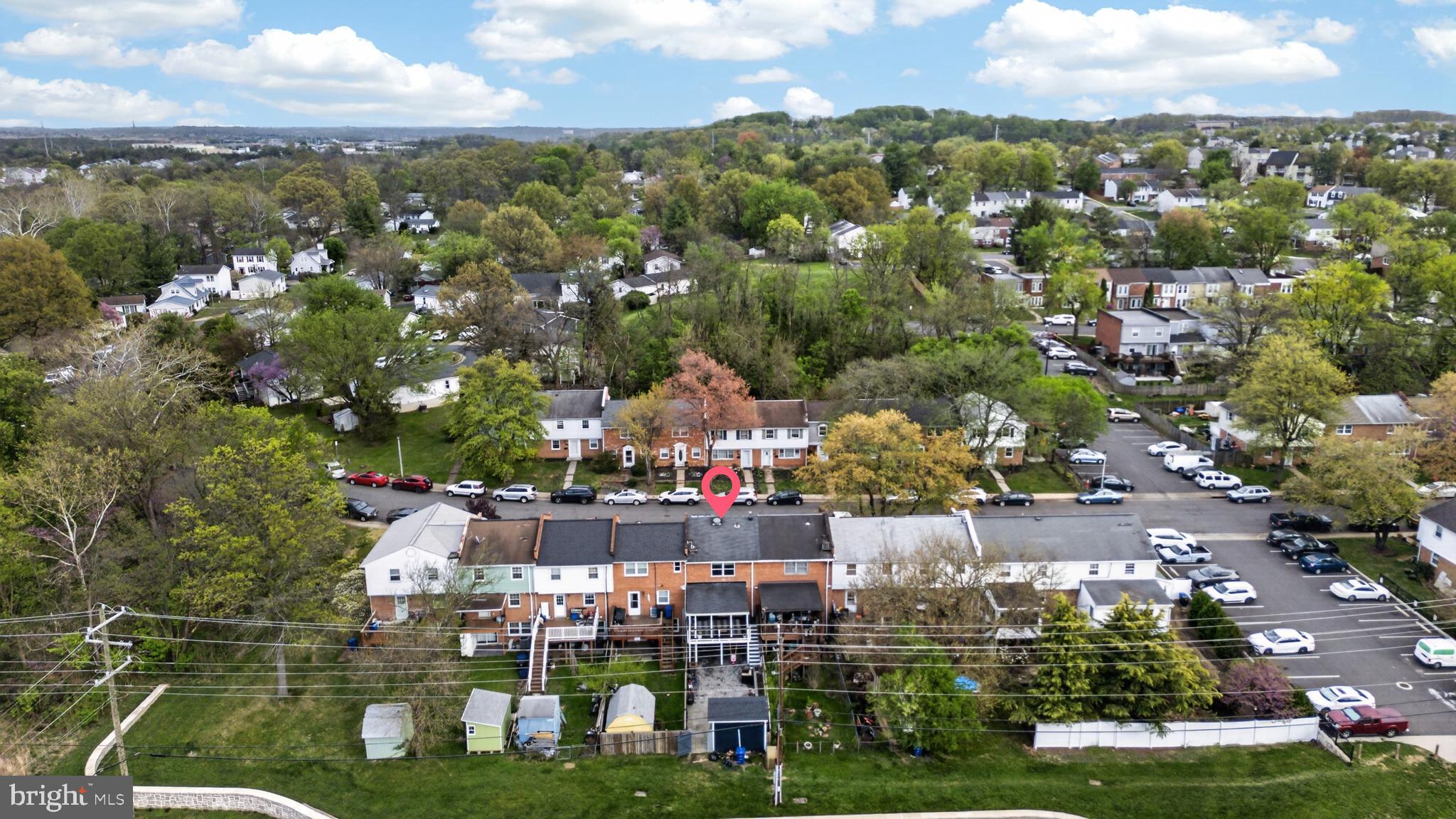 VIRGINIA KNOLLS - Residential