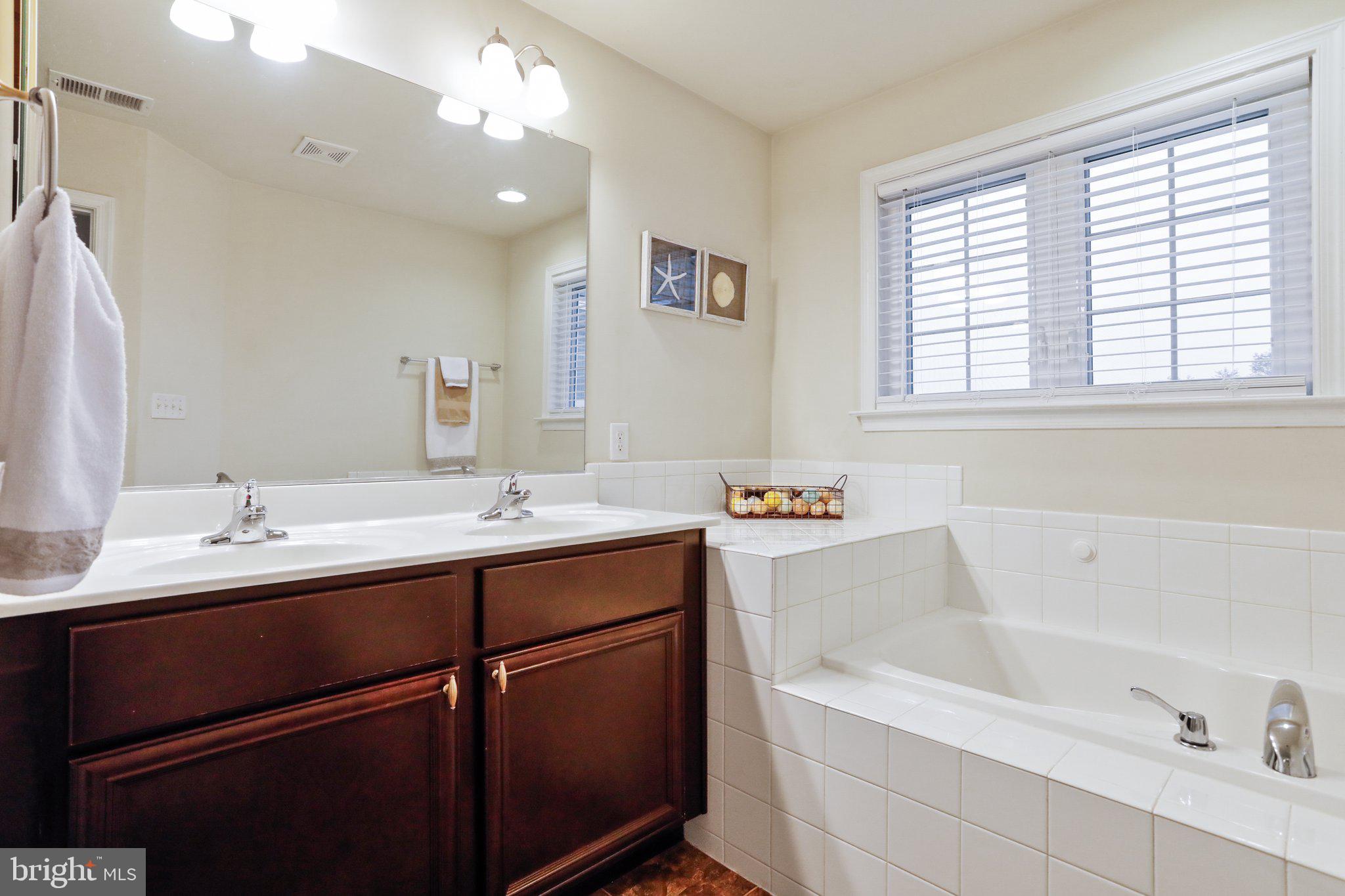 KENSINGTON TERRACE - Residential