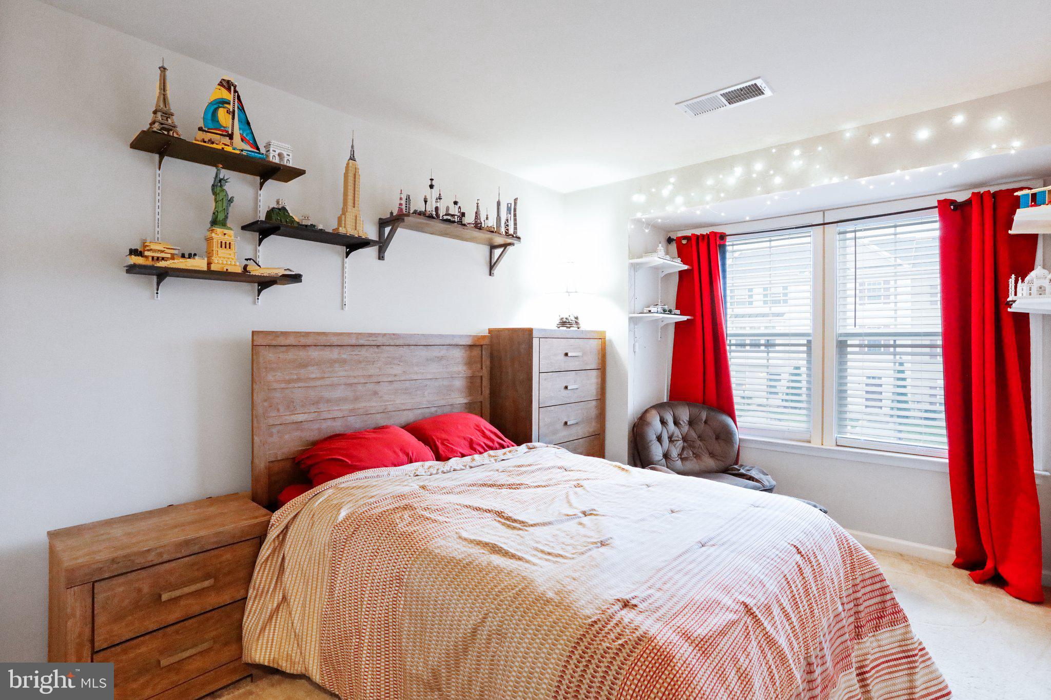 KENSINGTON TERRACE - Residential