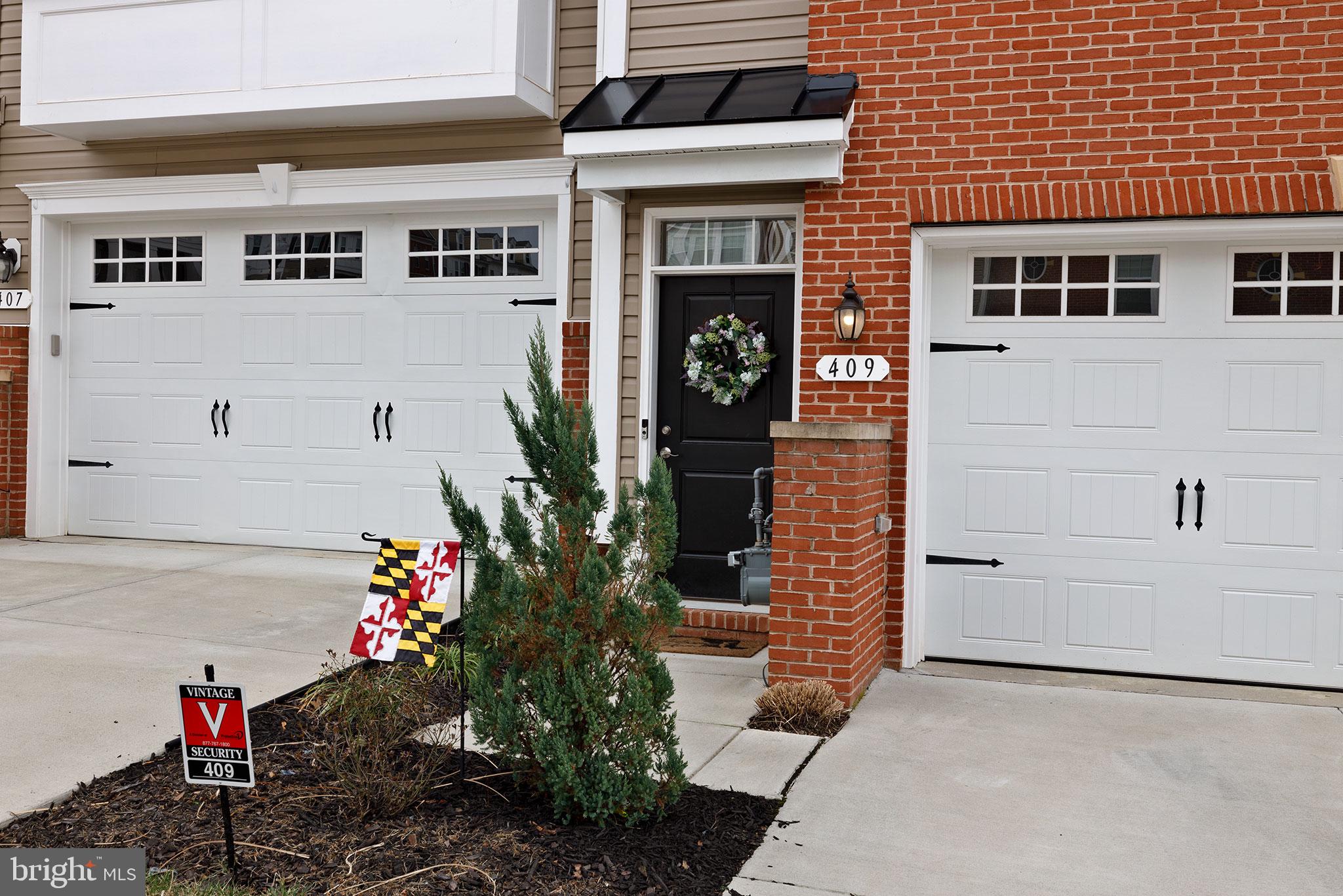 CREEKSTONE VILLAGE - Residential