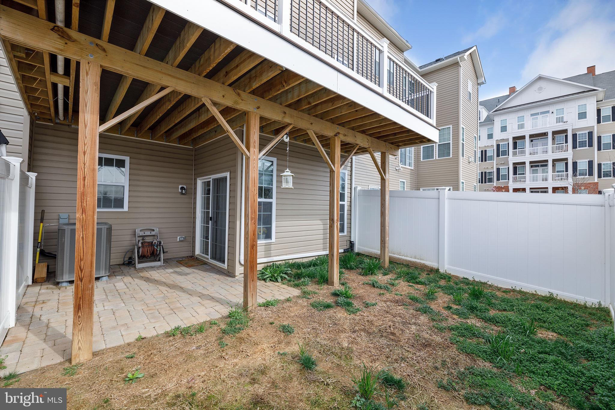 CREEKSTONE VILLAGE - Residential