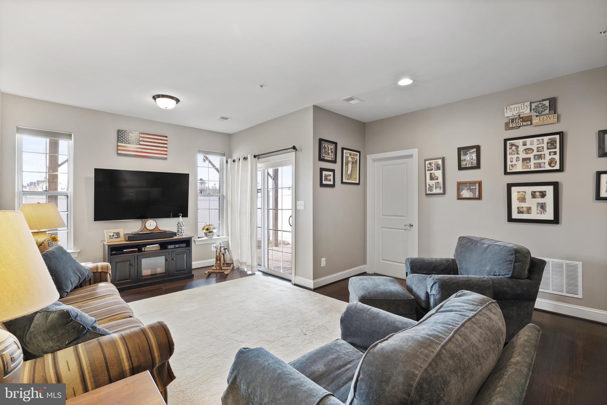 CREEKSTONE VILLAGE - Residential