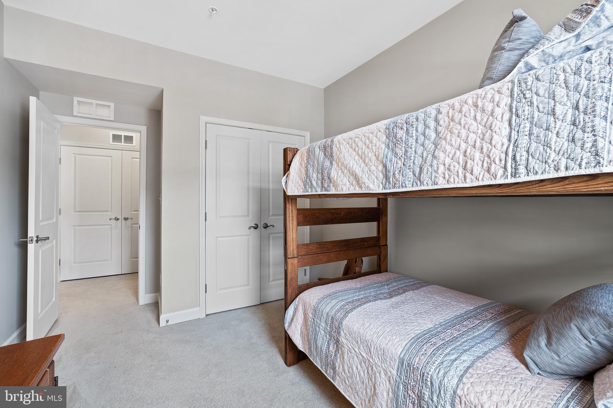 CREEKSTONE VILLAGE - Residential