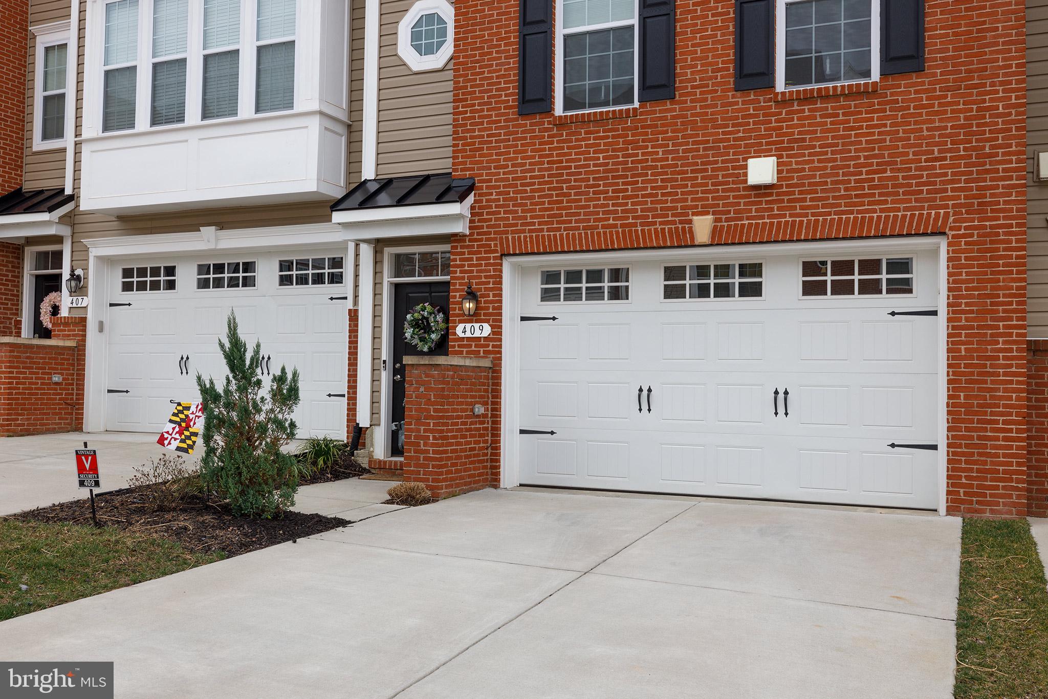 CREEKSTONE VILLAGE - Residential