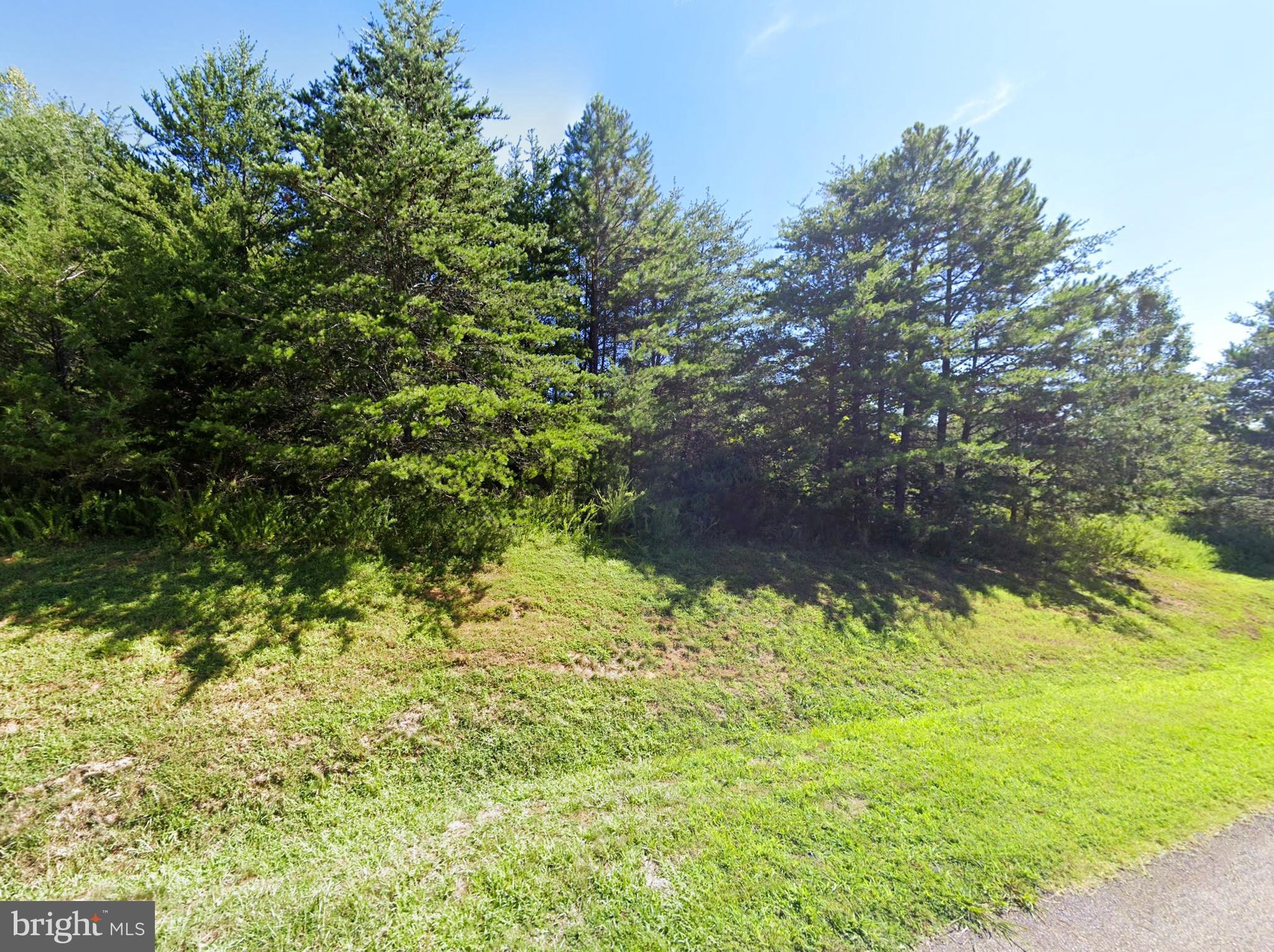 00 CLEAR POINTE ROAD