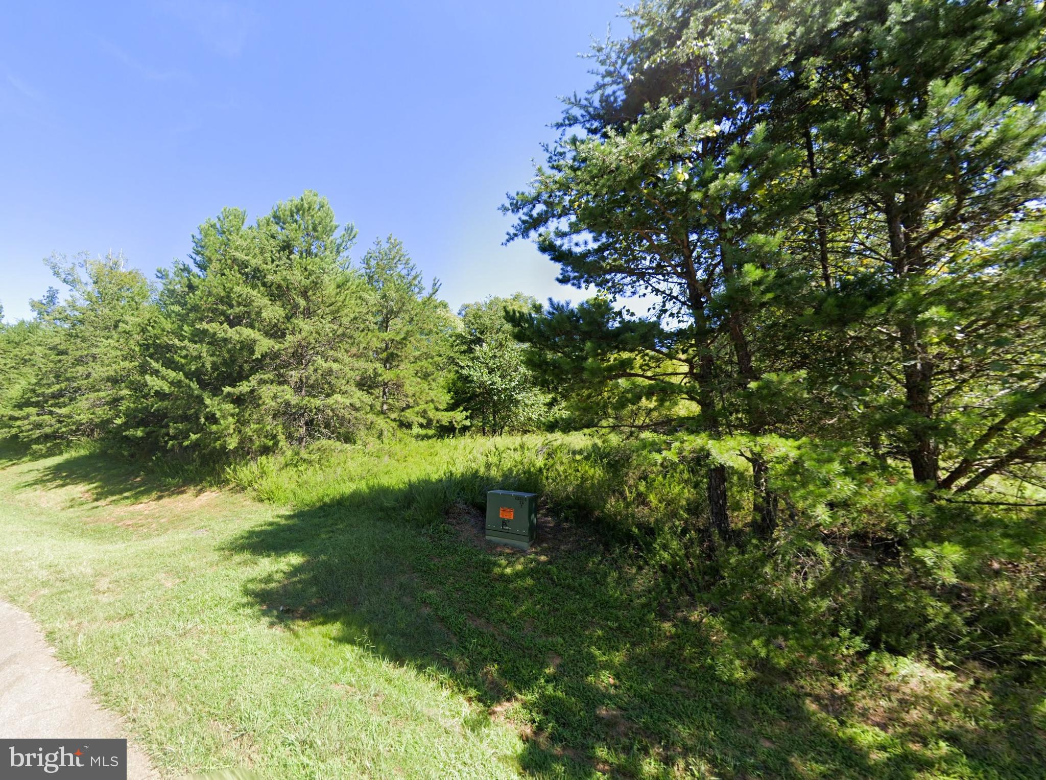 00 CLEAR POINTE ROAD