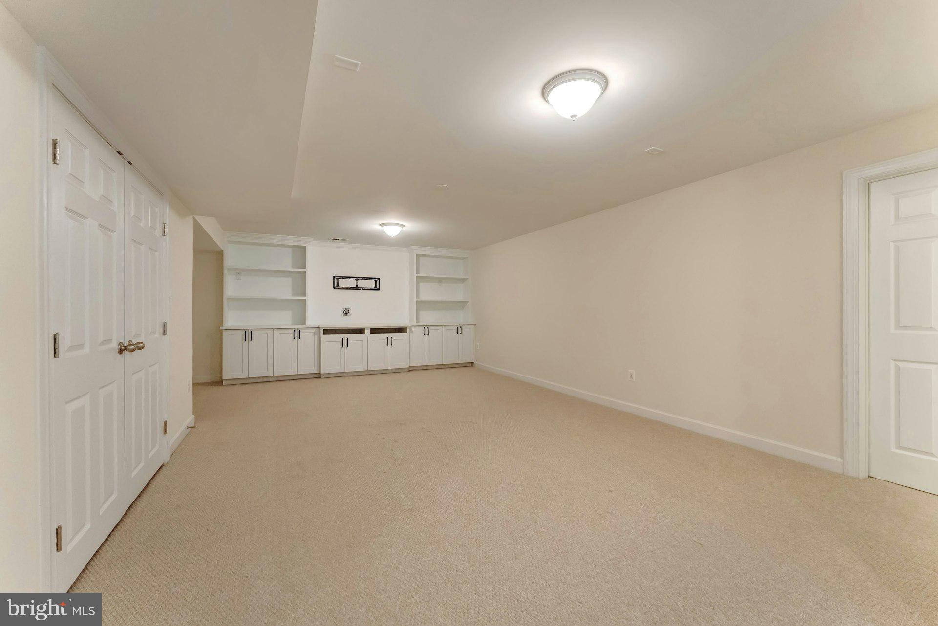 GREENFIELD CROSSING - Residential