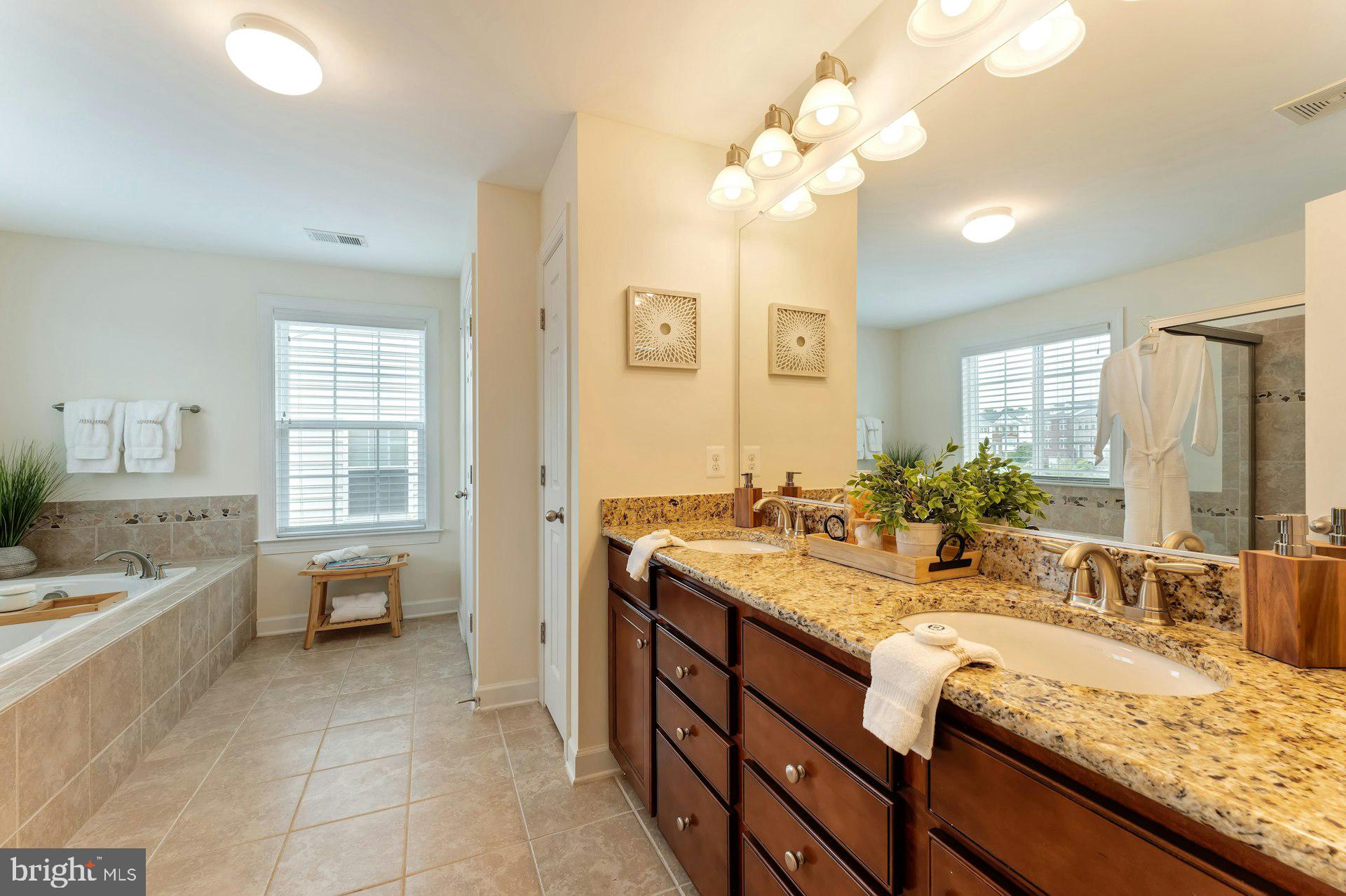 GREENFIELD CROSSING - Residential