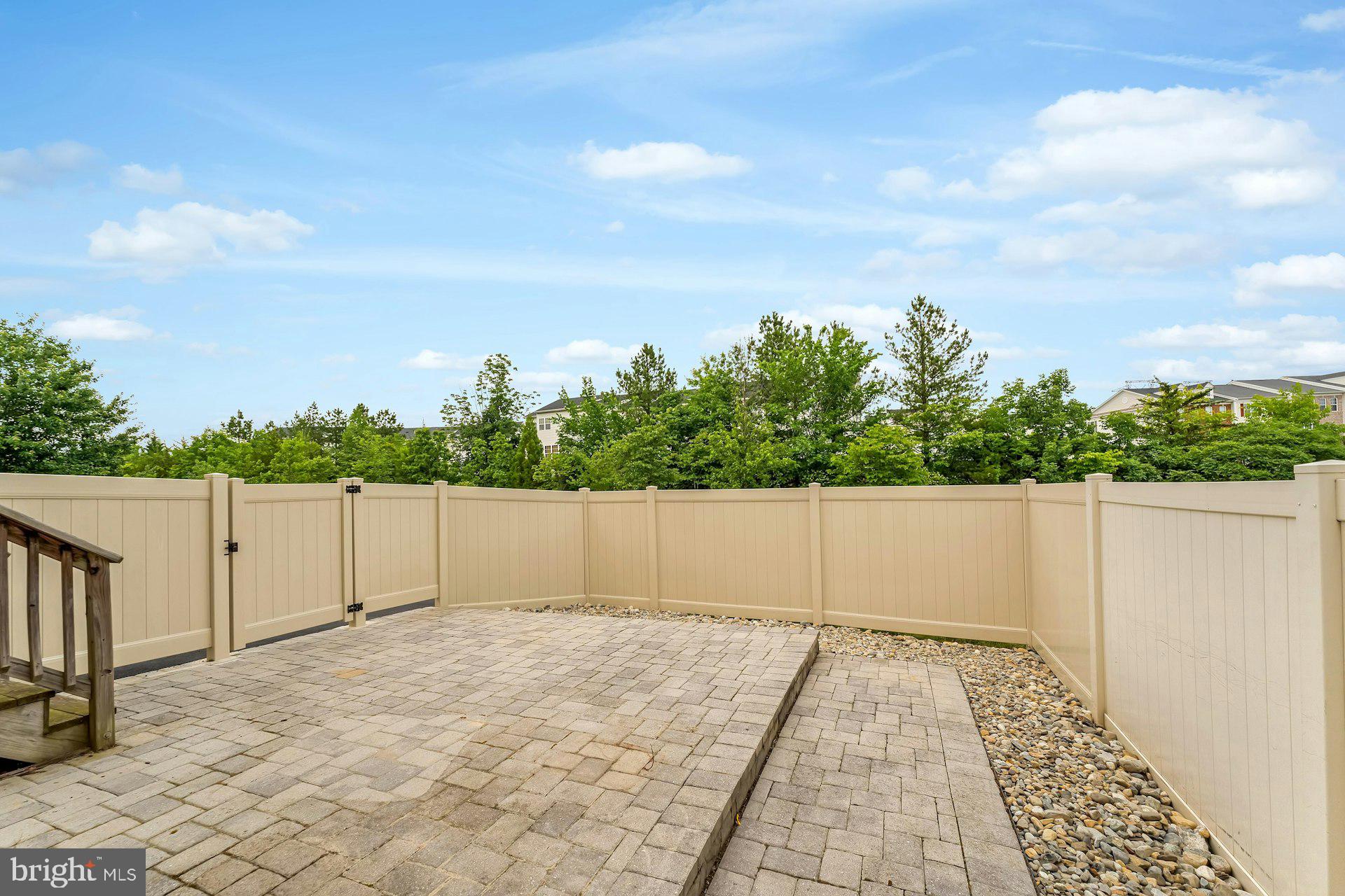 GREENFIELD CROSSING - Residential