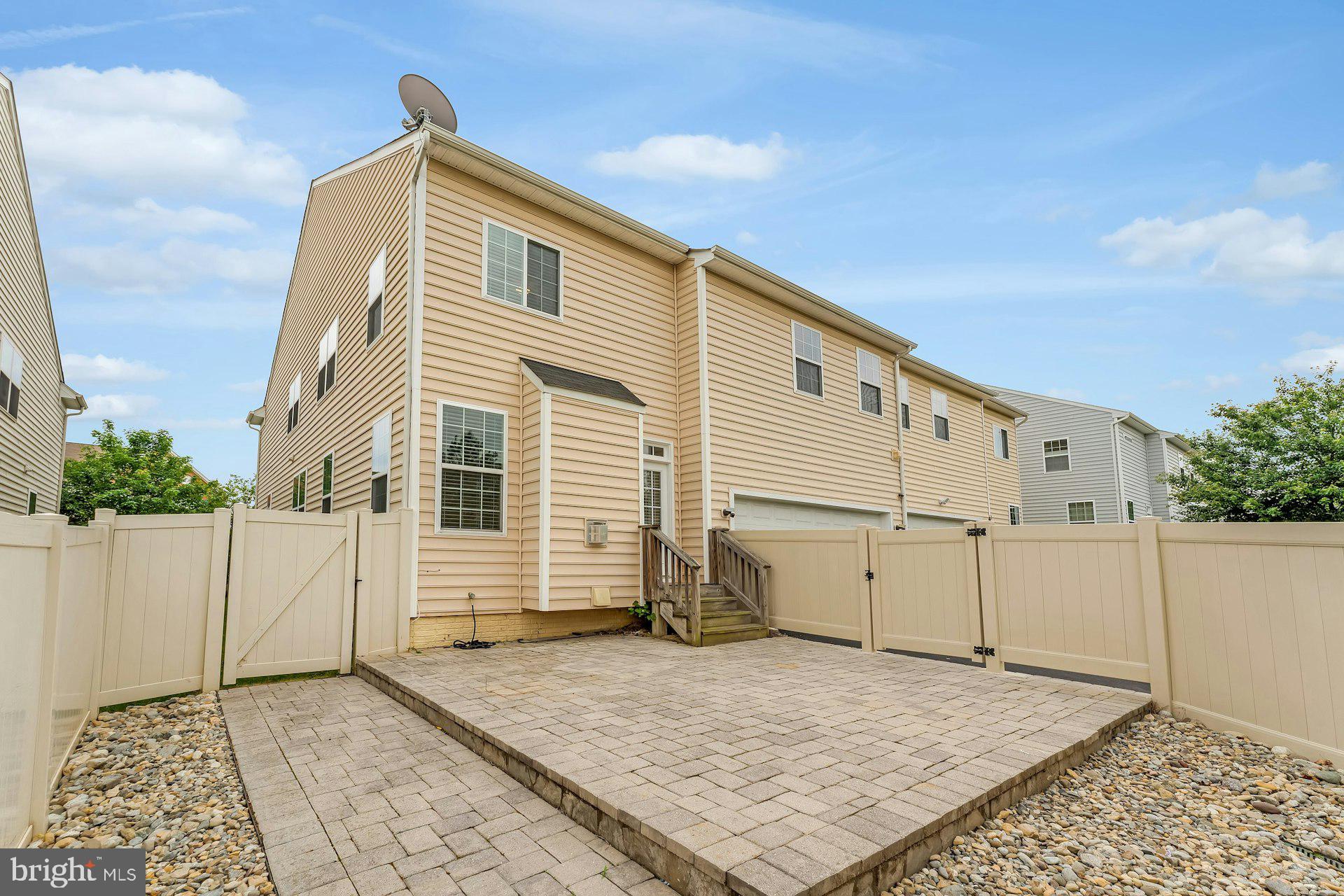 GREENFIELD CROSSING - Residential