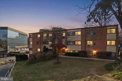 3300 S 28TH STREET 404 ALEXANDRIA VA 22302