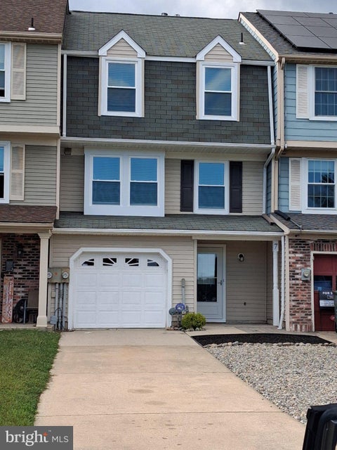 Townhouse For Rent - 7 Redwood Court<br/> Gloucester County, GLASSBORO, NJ 08028
