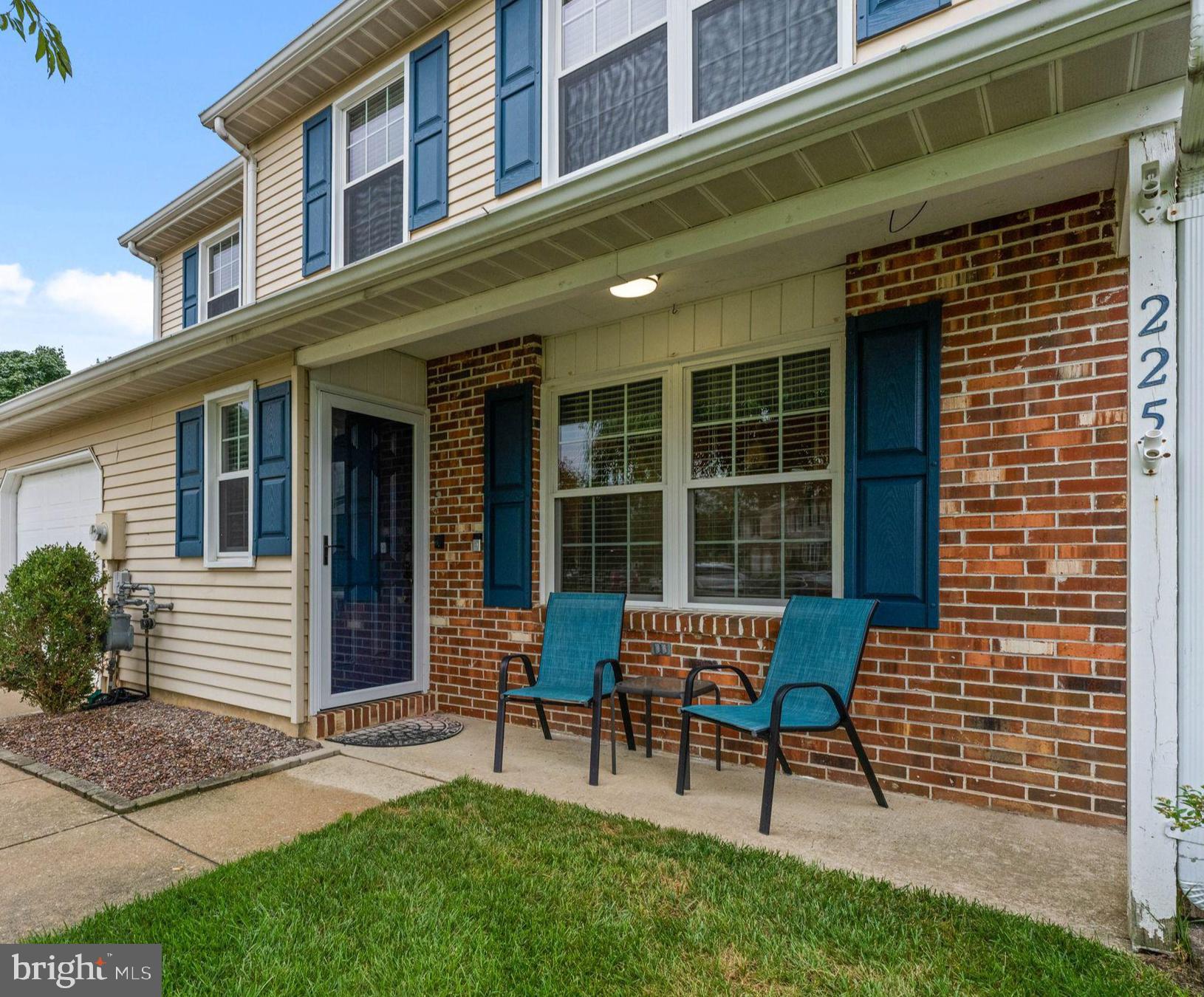 225 LAFAYETTE DRIVE
