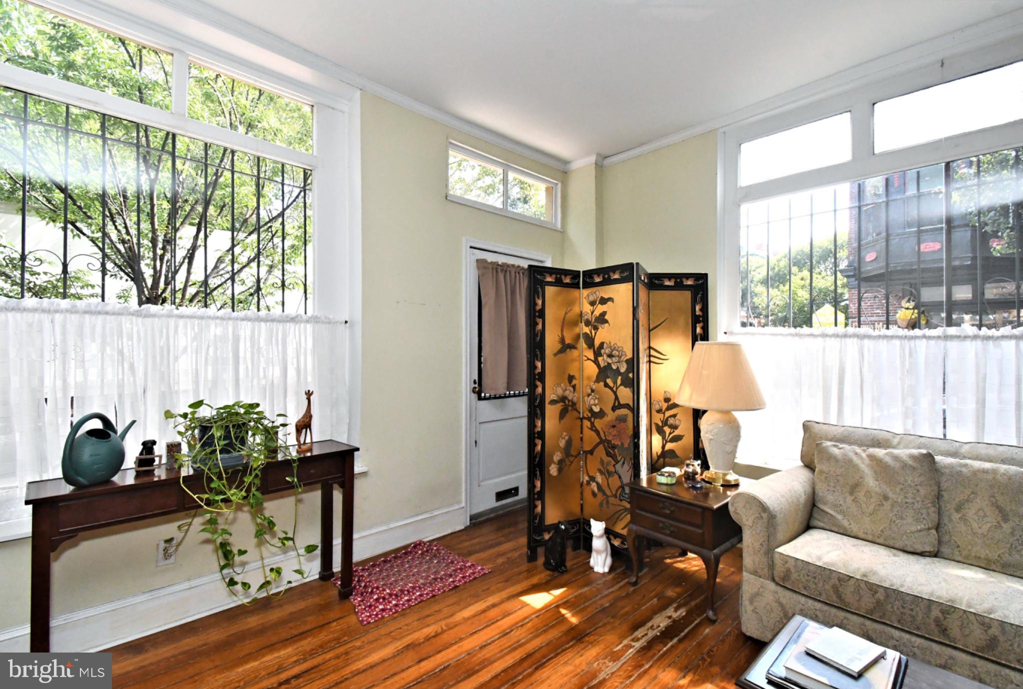 242 S 22ND STREET