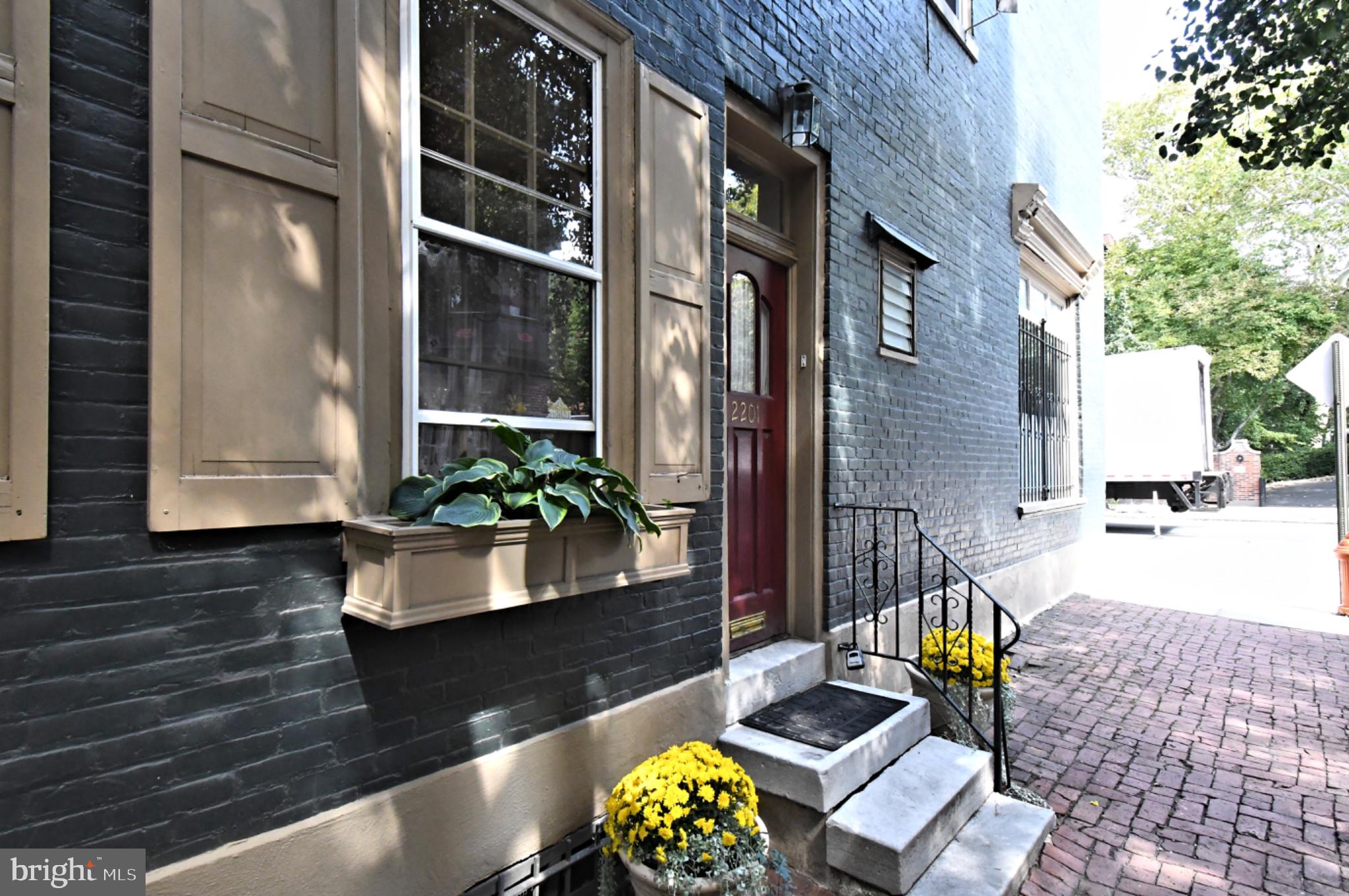 242 S 22ND STREET