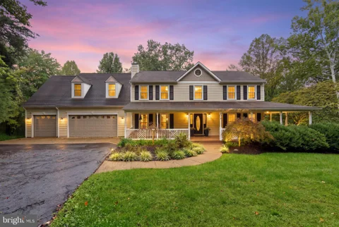 7154 Chesterfield Drive, Warrenton, VA MLS: VAFQ2024124