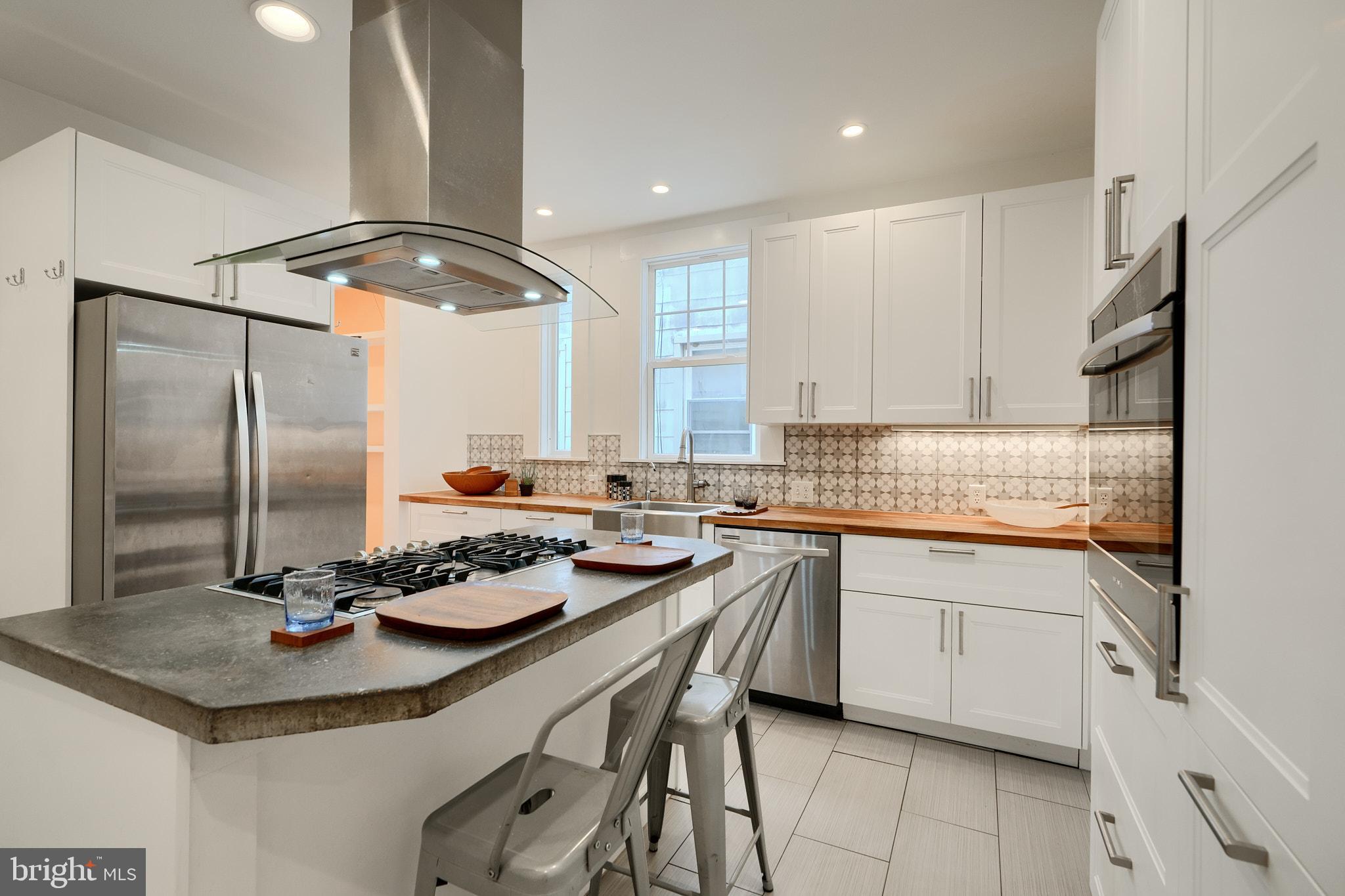 HAMPDEN HISTORIC DISTRICT - Residential