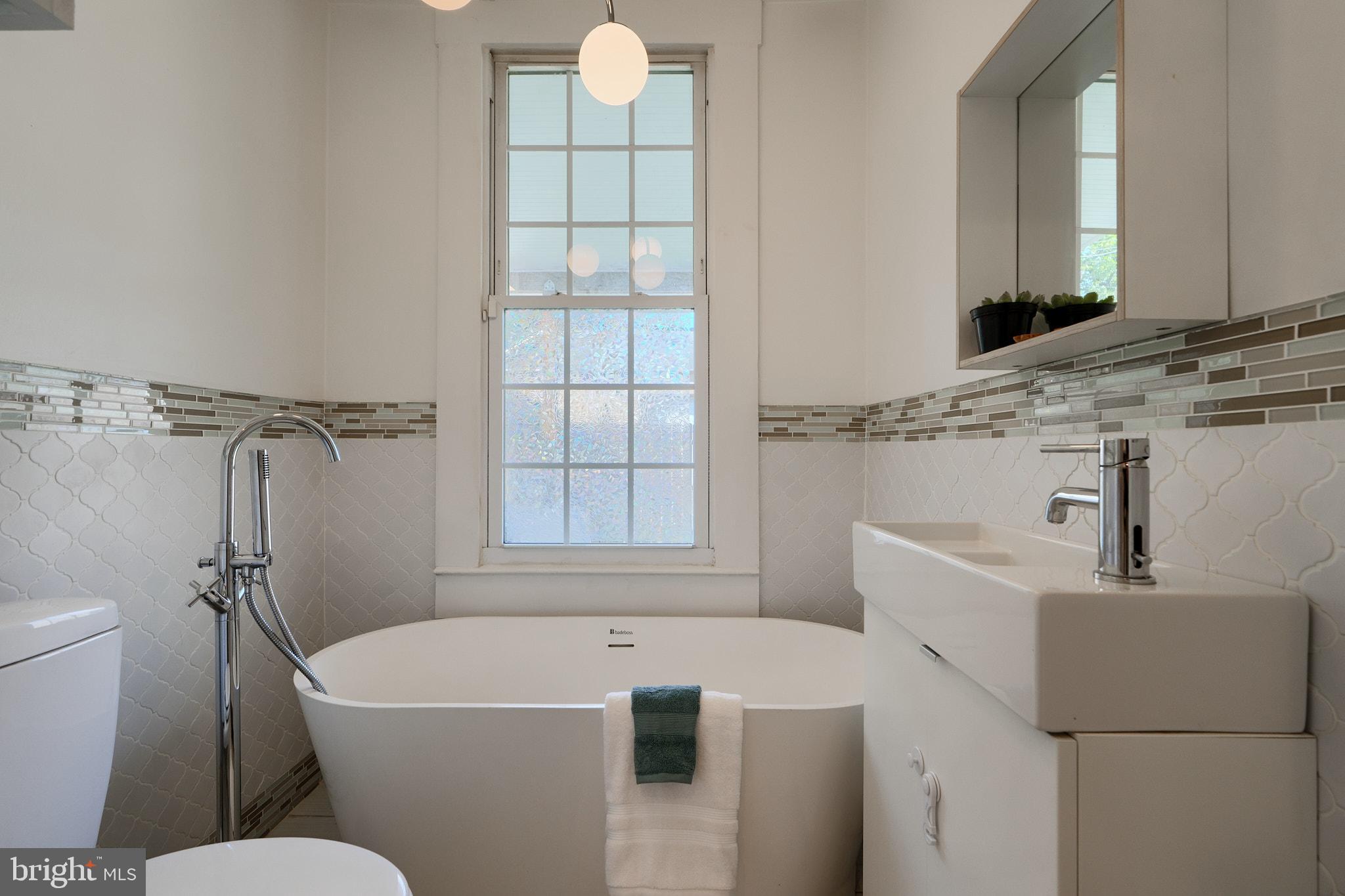 HAMPDEN HISTORIC DISTRICT - Residential