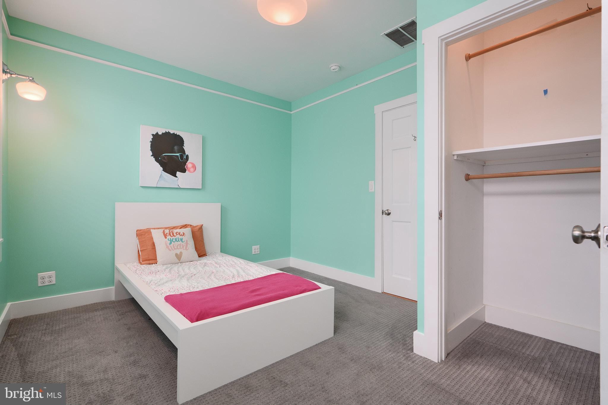 HAMPDEN HISTORIC DISTRICT - Residential