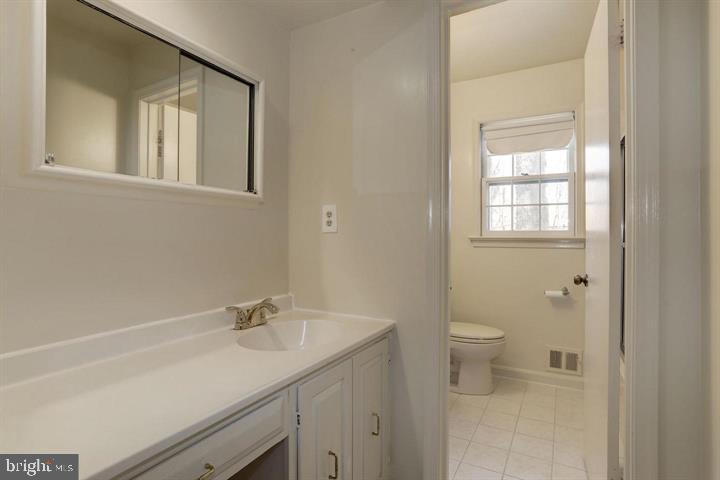 INVERNESS FOREST - Residential Lease