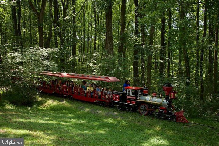 INVERNESS FOREST - Residential Lease