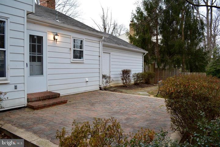 INVERNESS FOREST - Residential Lease