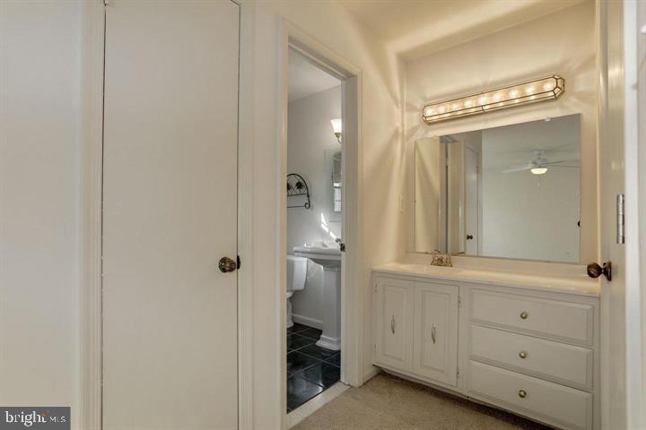 INVERNESS FOREST - Residential Lease