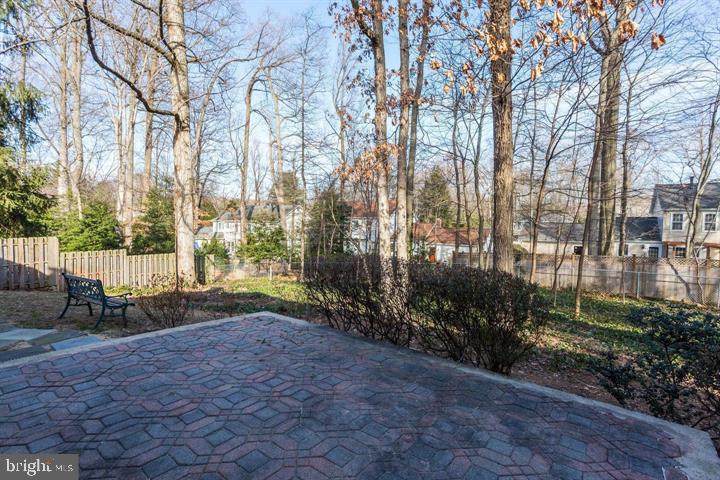 INVERNESS FOREST - Residential Lease