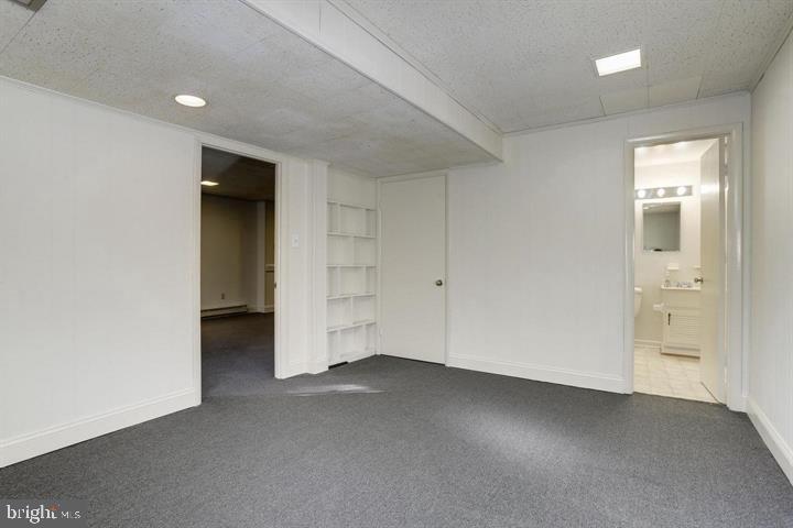 INVERNESS FOREST - Residential Lease