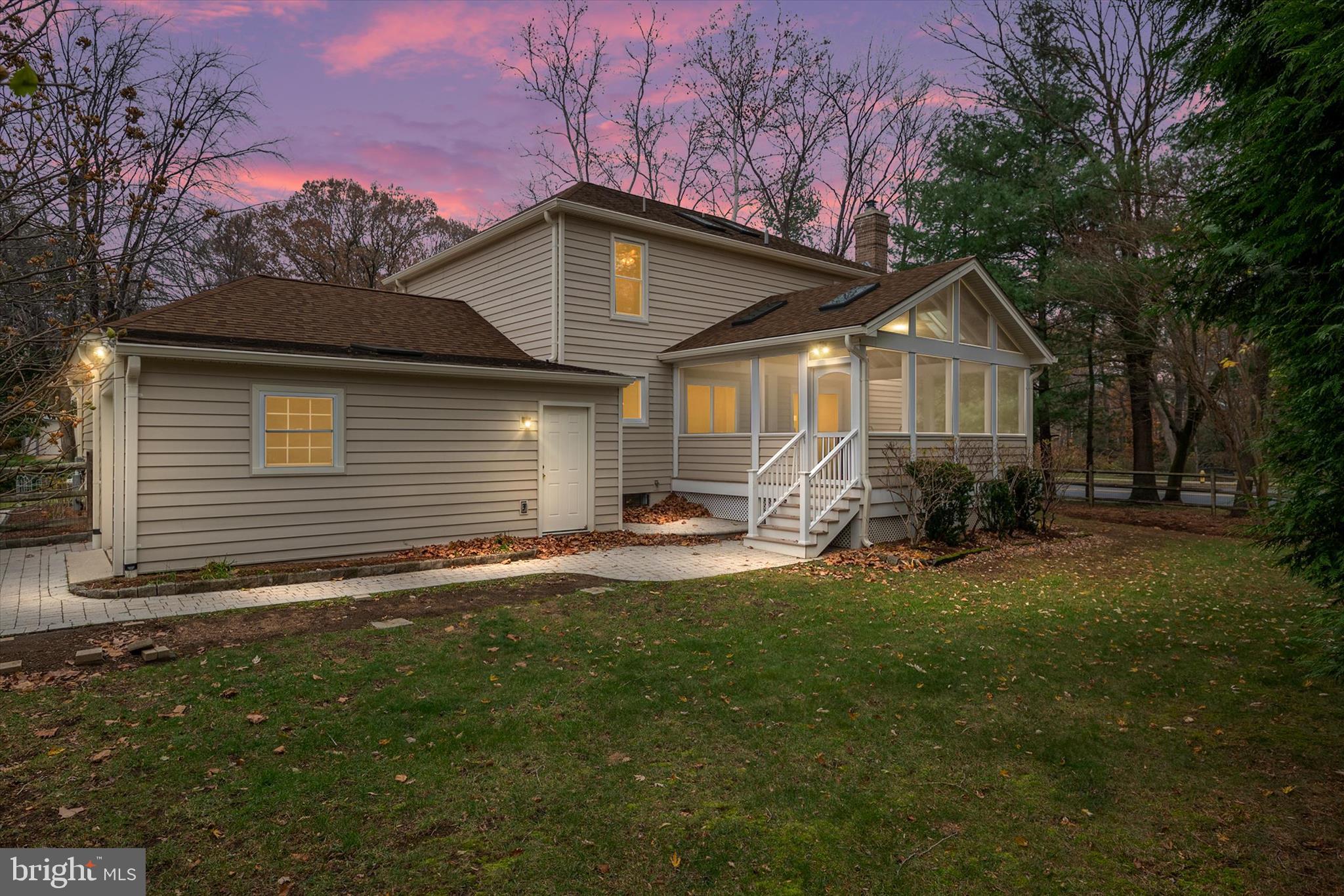 201 AUTUMN CHASE DRIVE