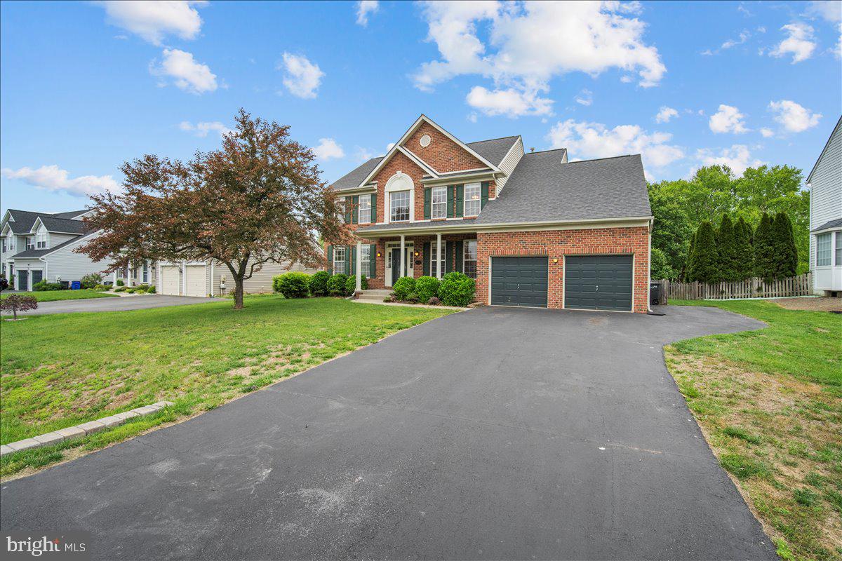 GREEN HILL MANOR - Residential