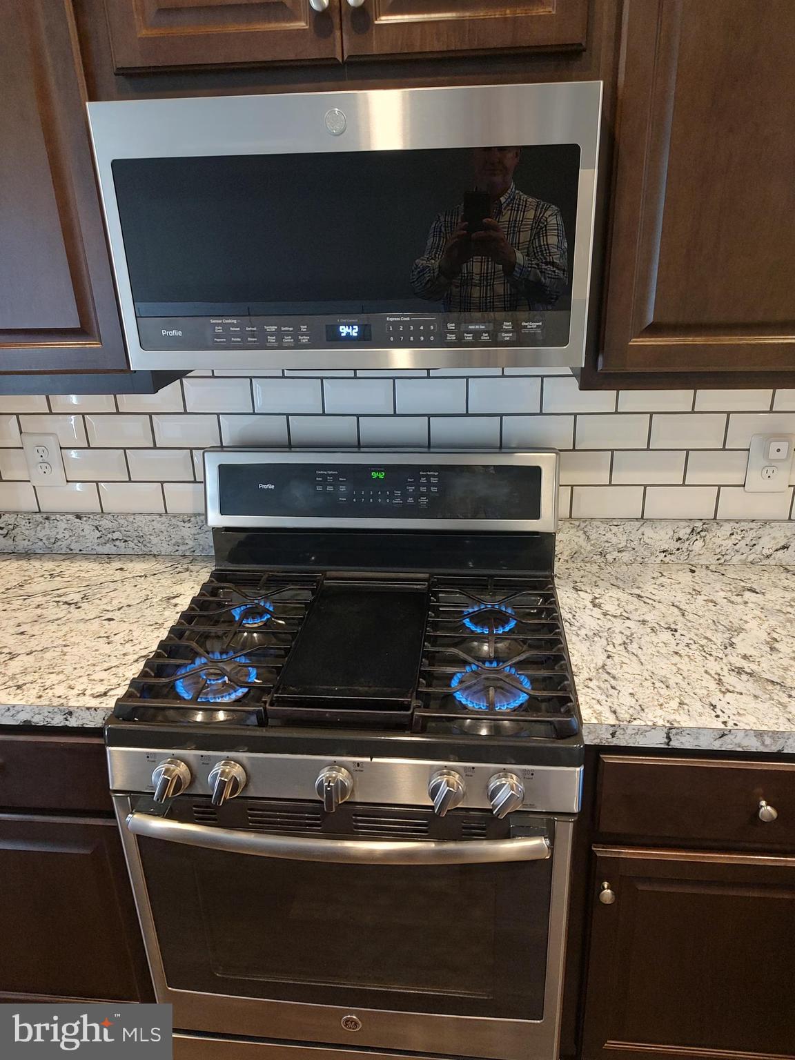 OAKVIEW VILLAGE - Residential