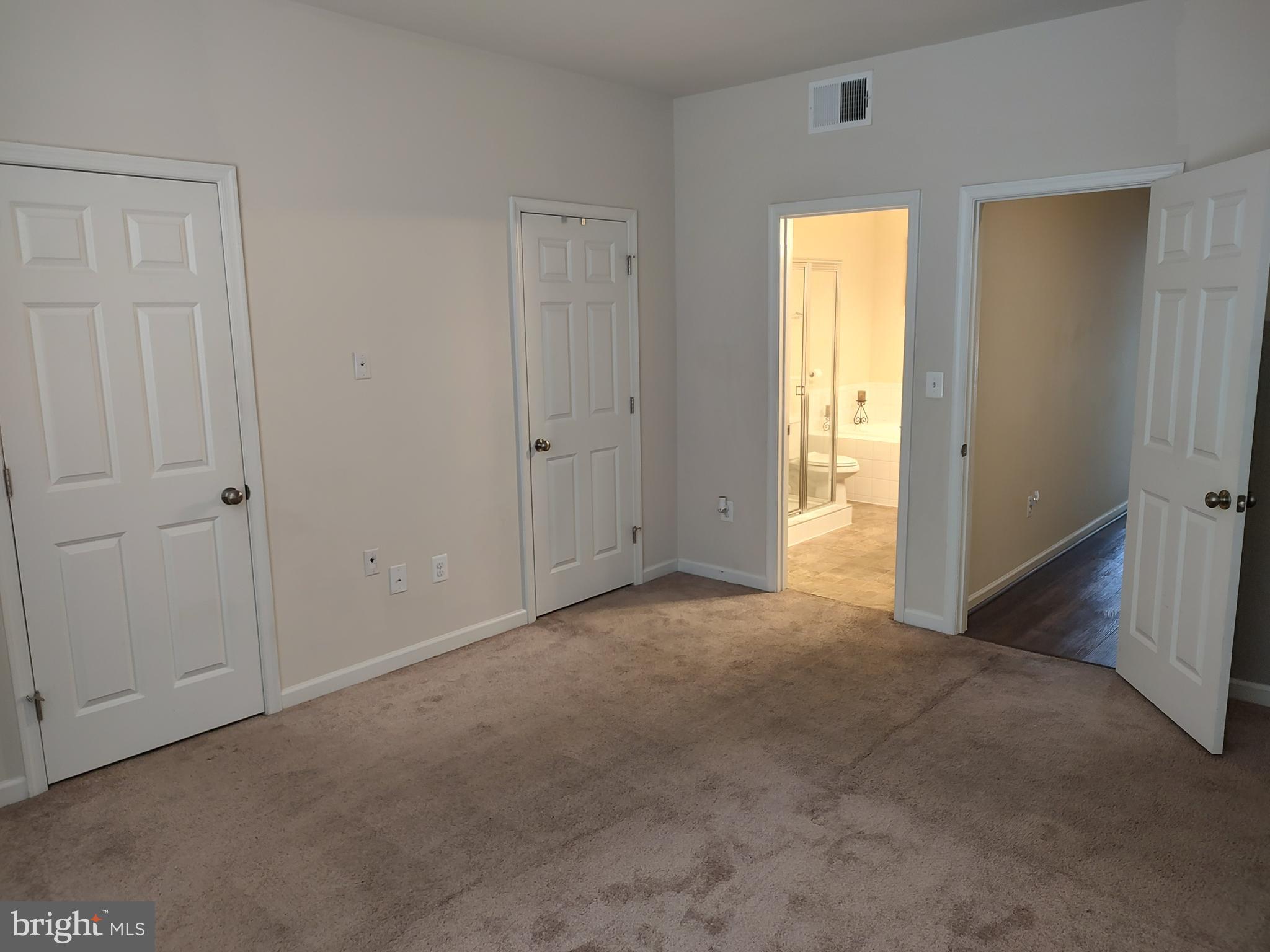 OAKVIEW VILLAGE - Residential