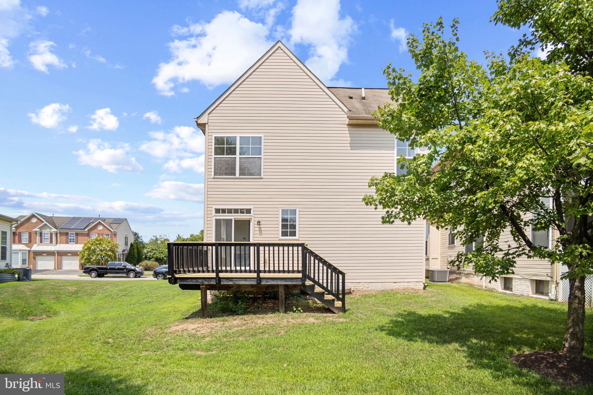 SEVEN OAKS - Residential