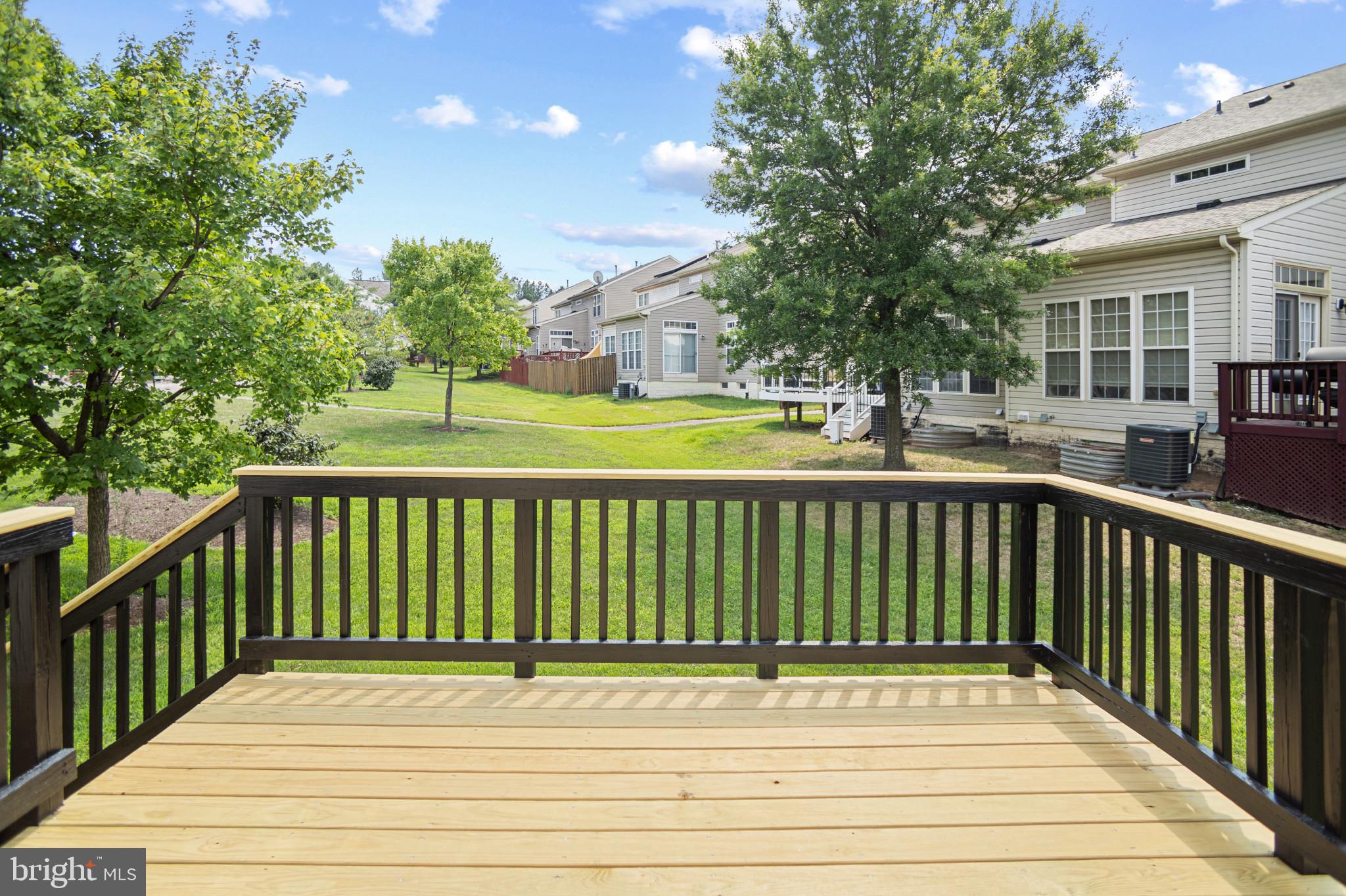 SEVEN OAKS - Residential