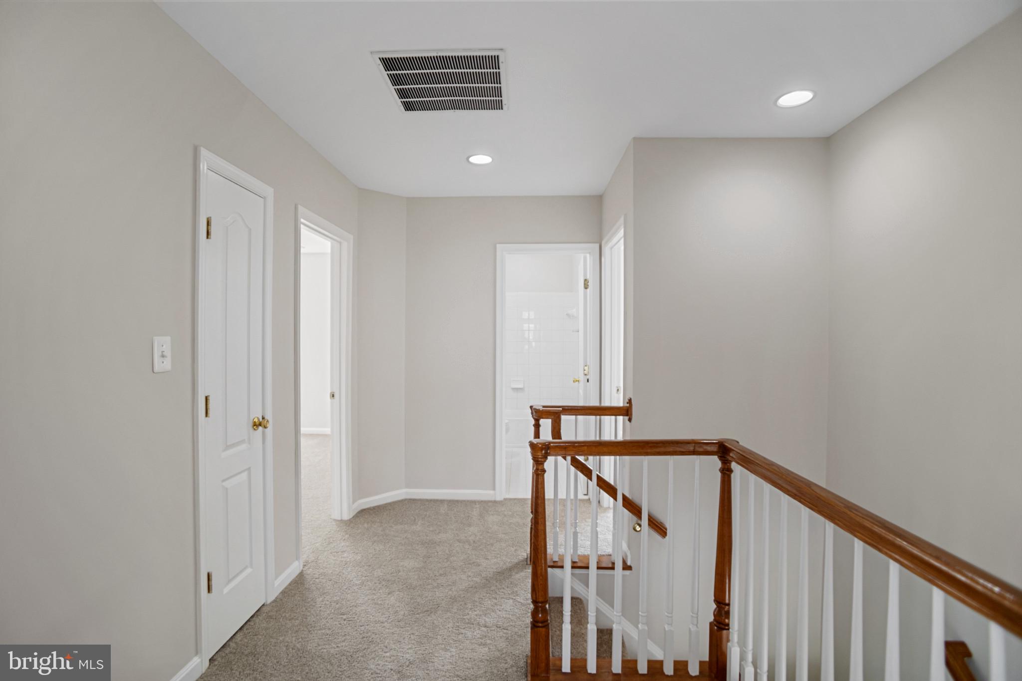 SEVEN OAKS - Residential