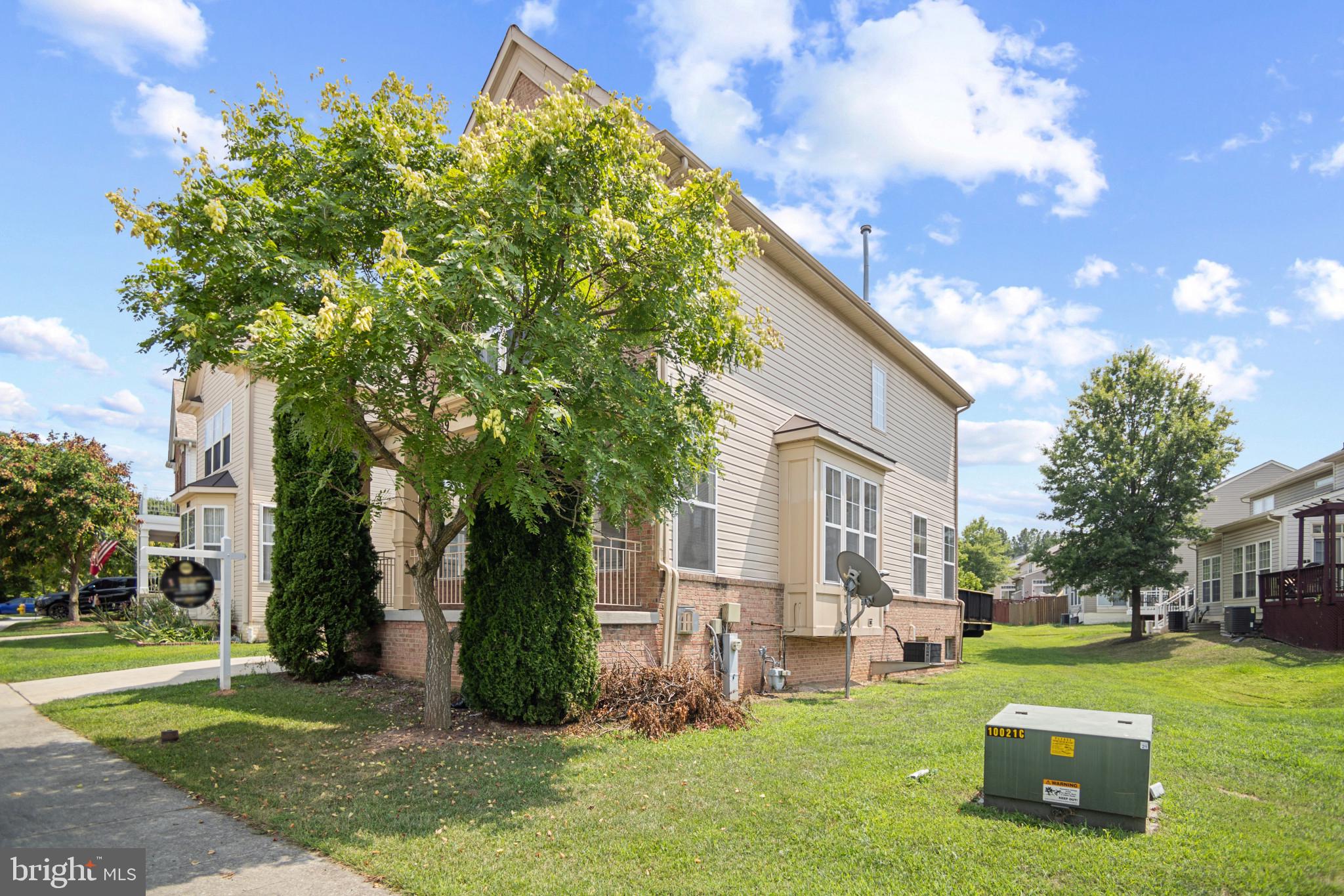 SEVEN OAKS - Residential