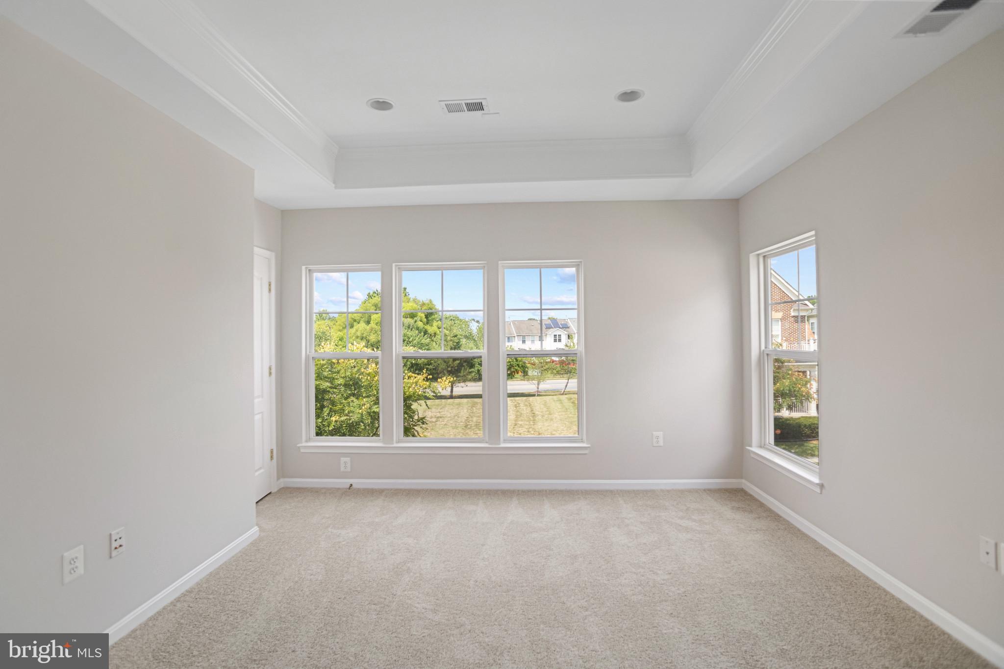 SEVEN OAKS - Residential