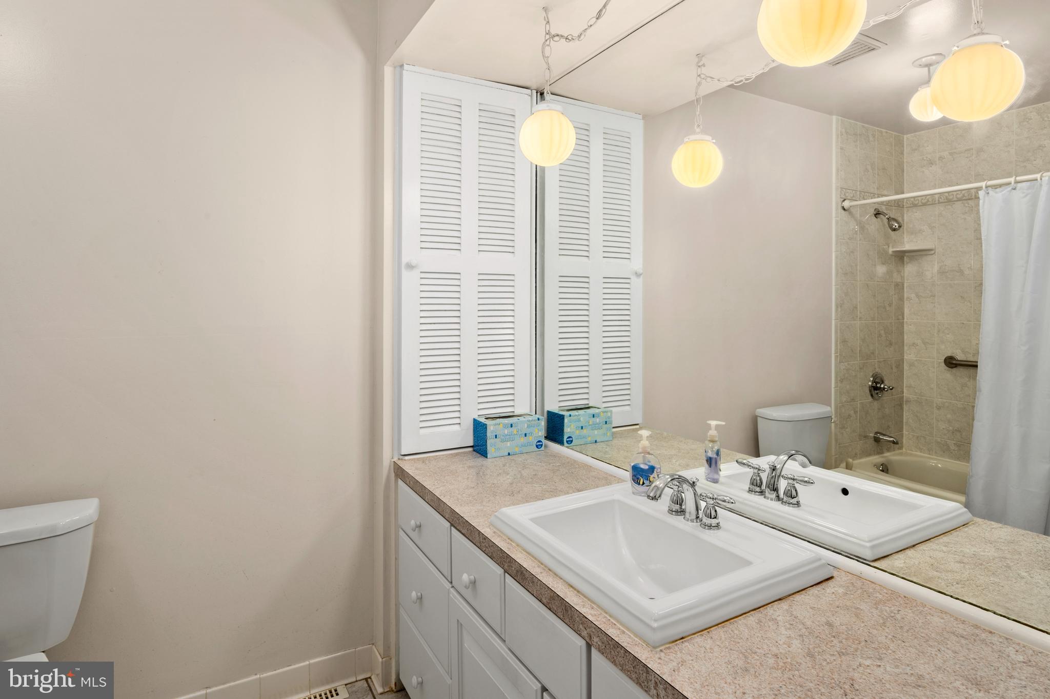 SOMERSET AT BELAIR - Residential