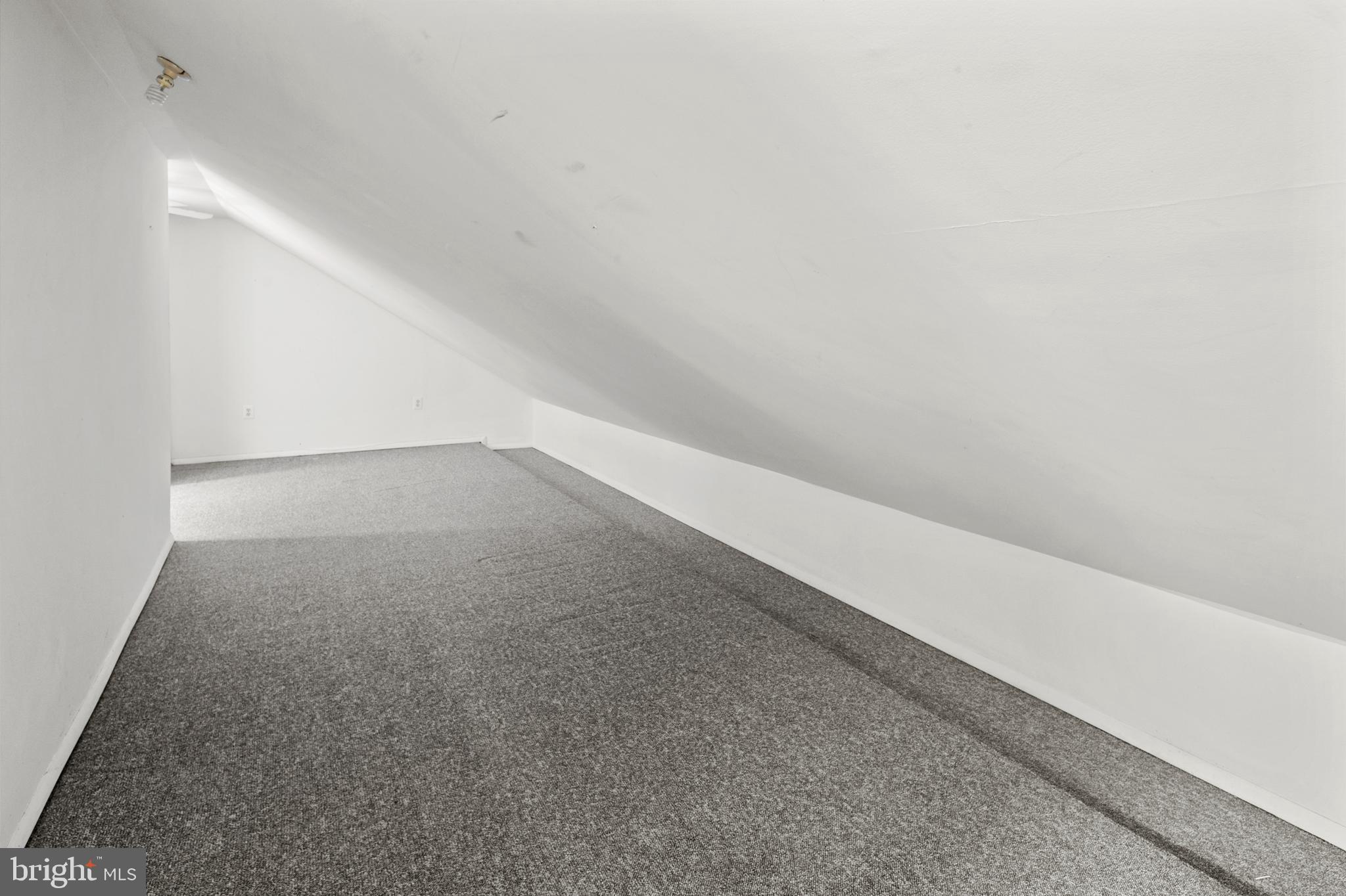 SOMERSET AT BELAIR - Residential