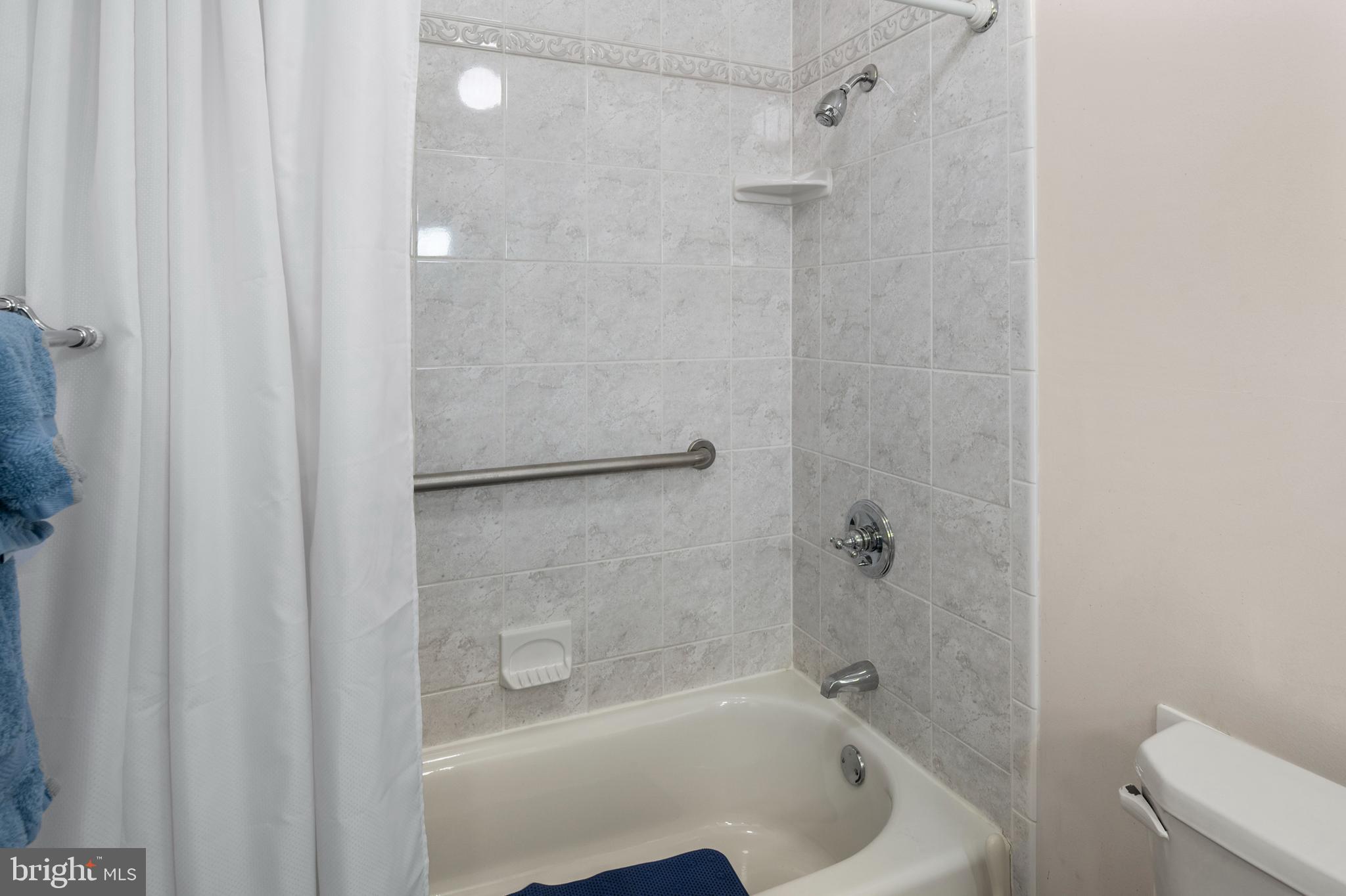 SOMERSET AT BELAIR - Residential