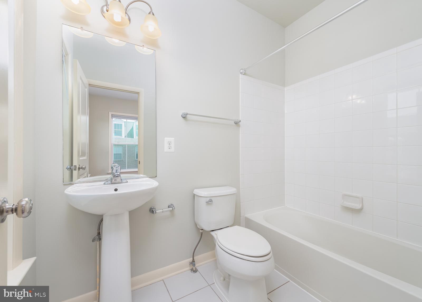 CROWN FARM - Residential Lease