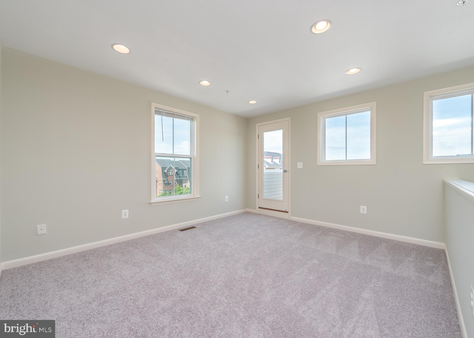 CROWN FARM - Residential Lease