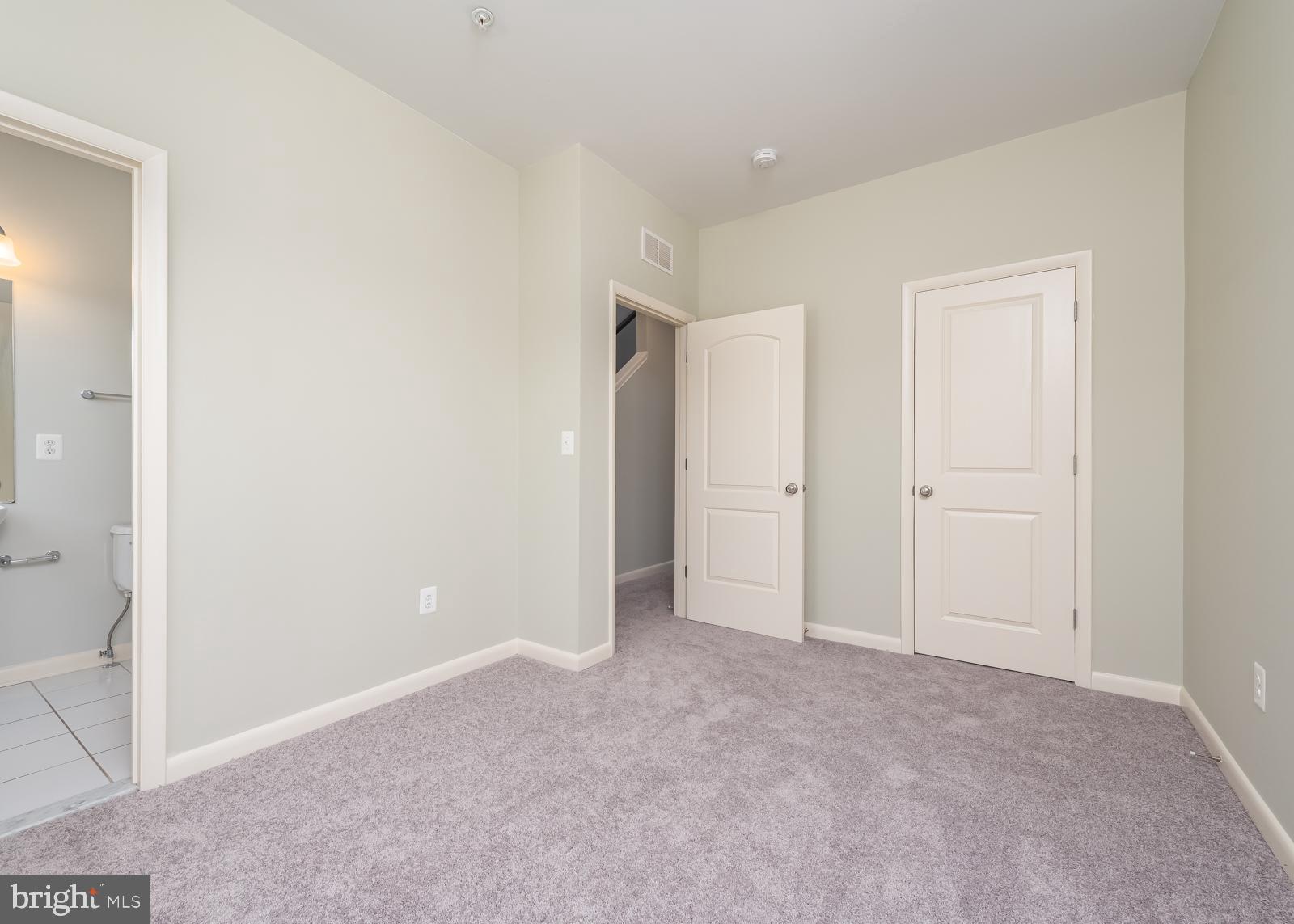 CROWN FARM - Residential Lease